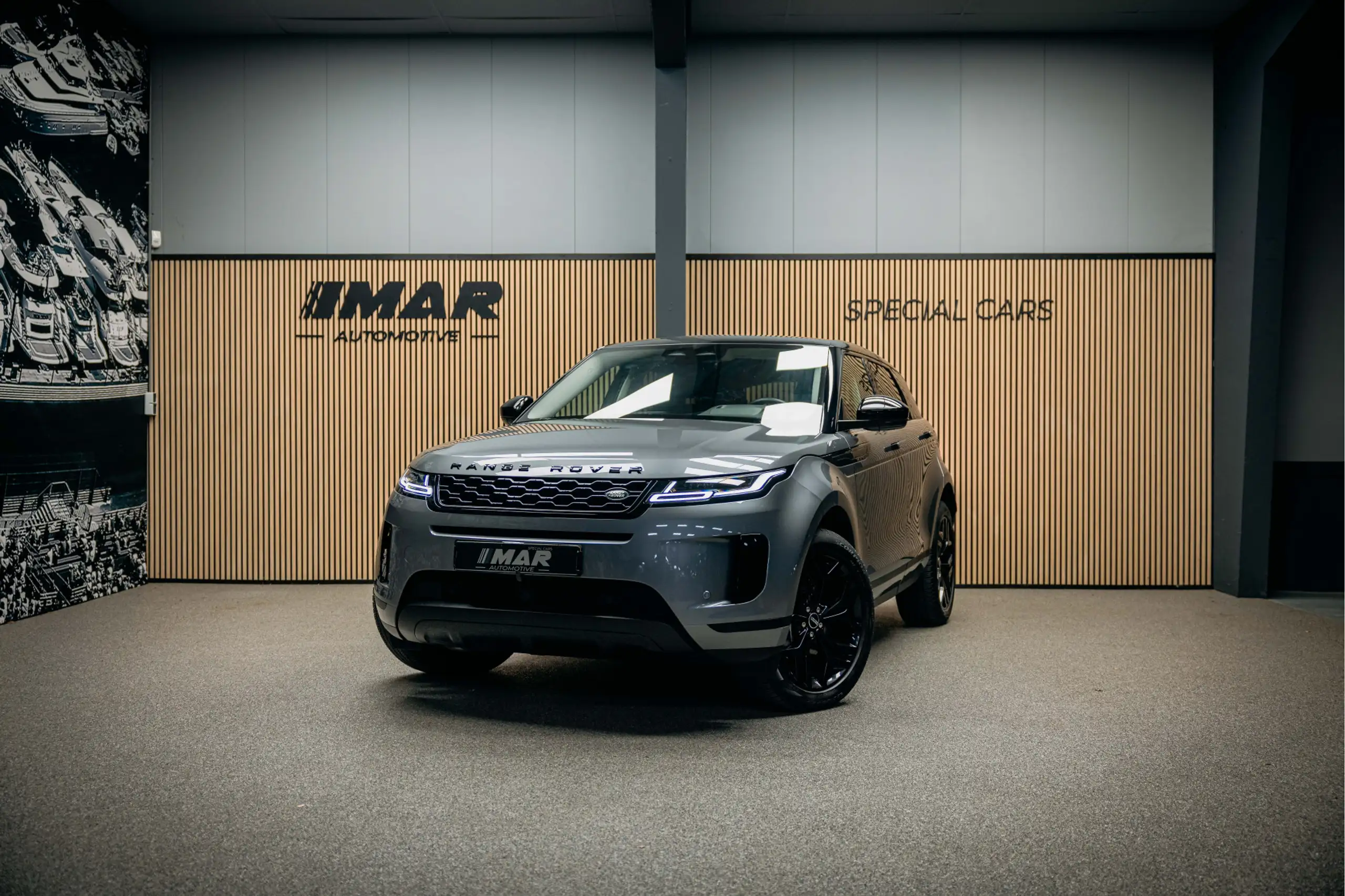 Land Rover - Range Rover Evoque