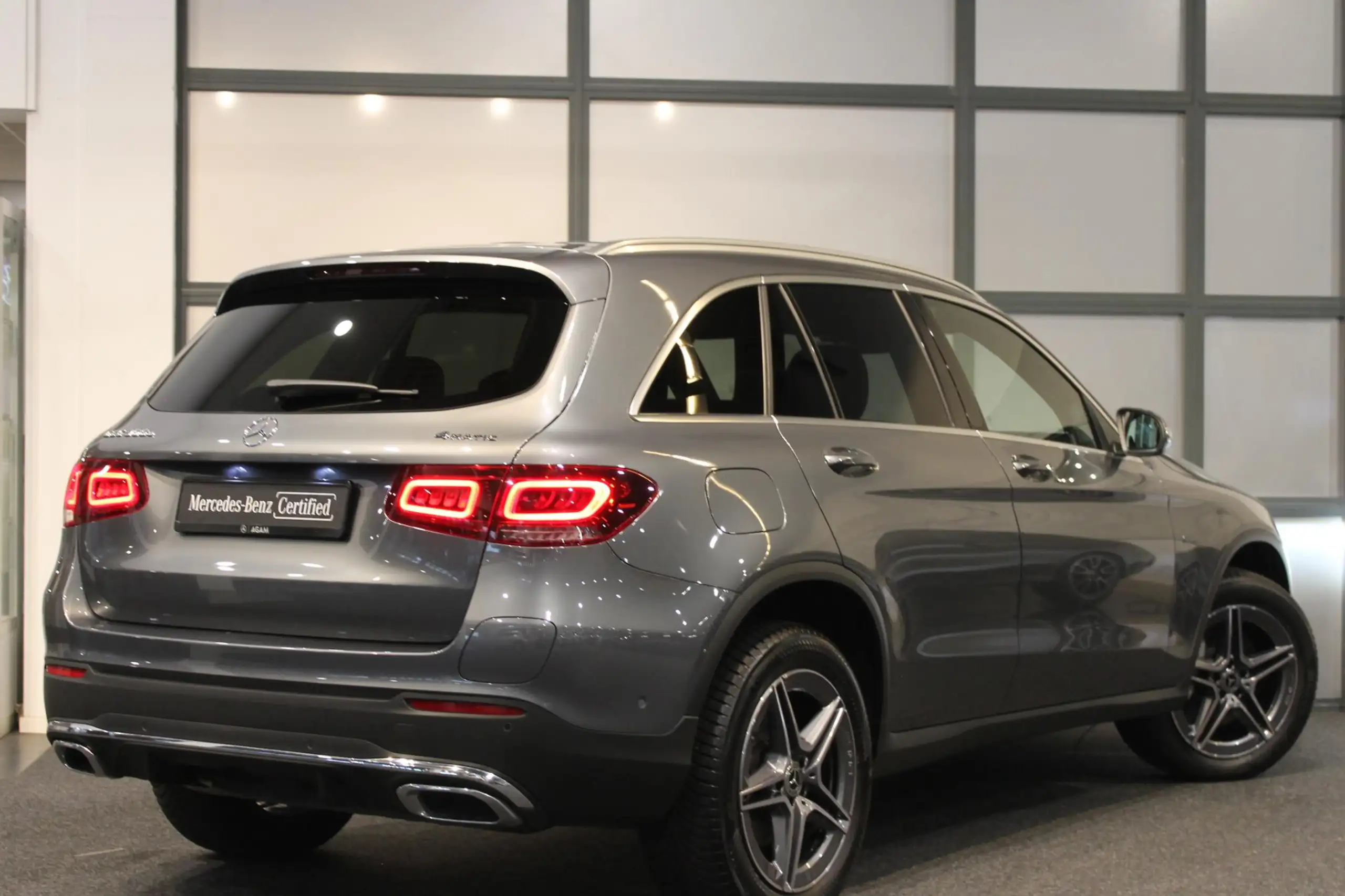 Mercedes-Benz - GLC 300