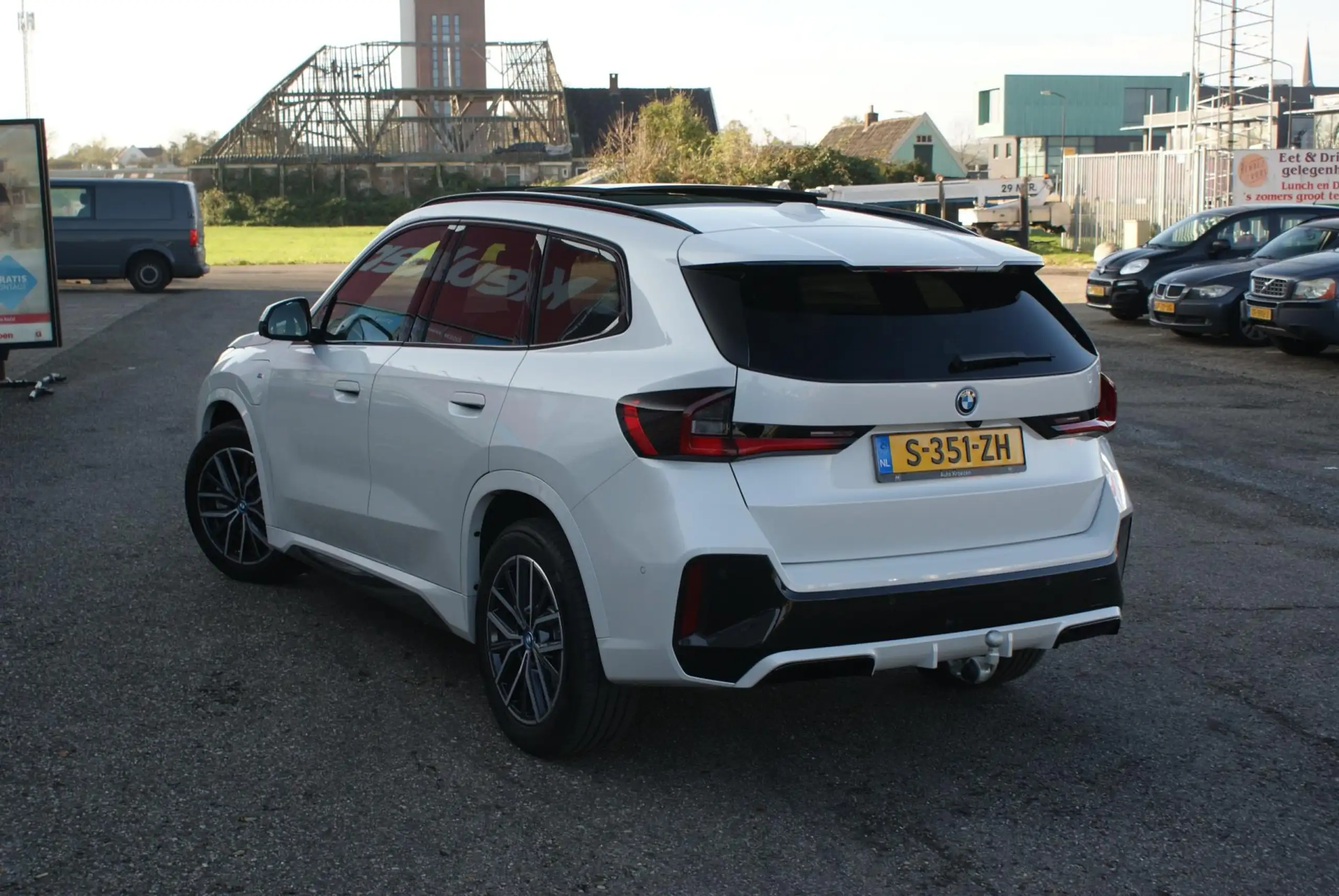 BMW - X1