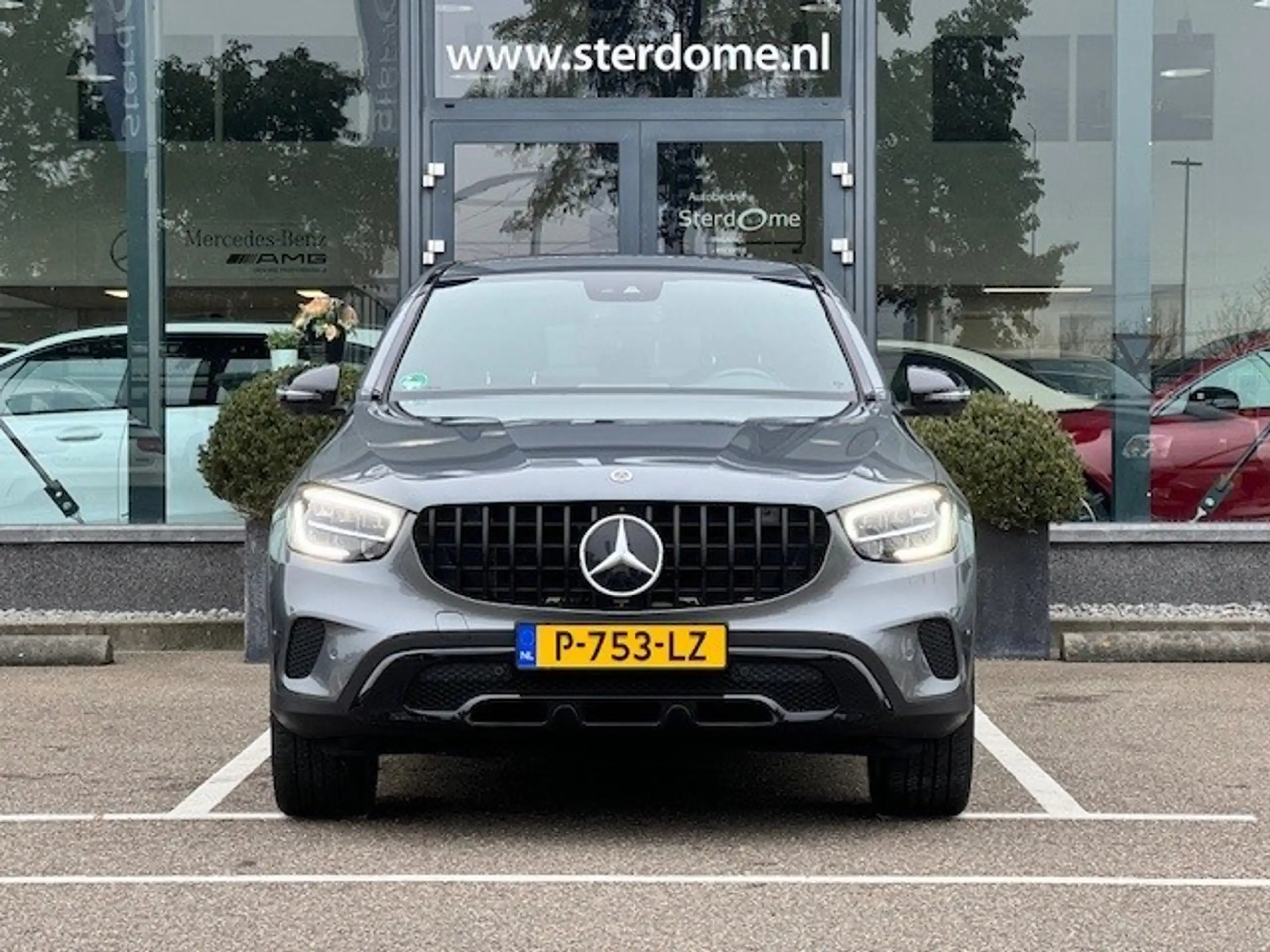 Mercedes-Benz - GLC 300