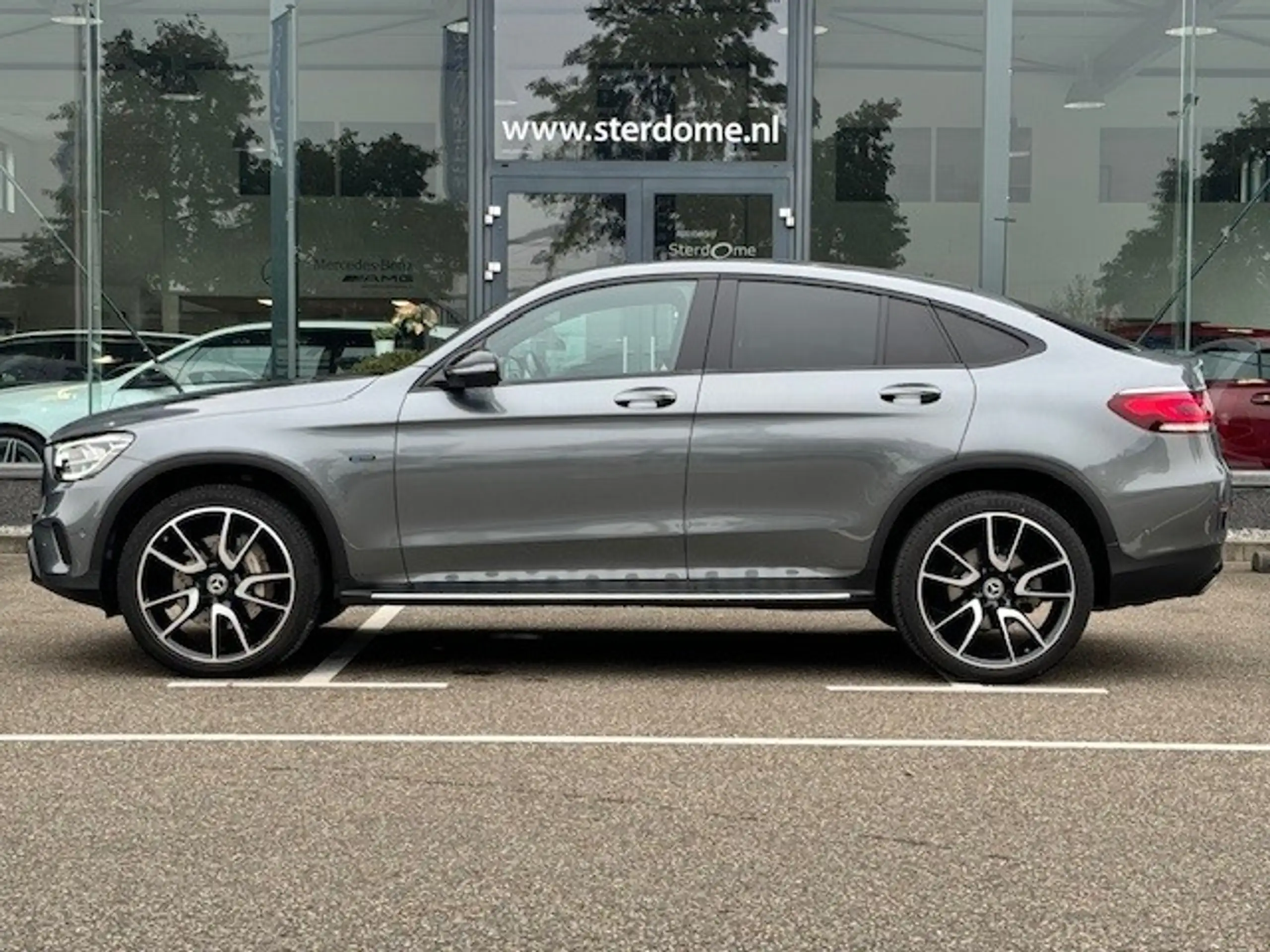 Mercedes-Benz - GLC 300