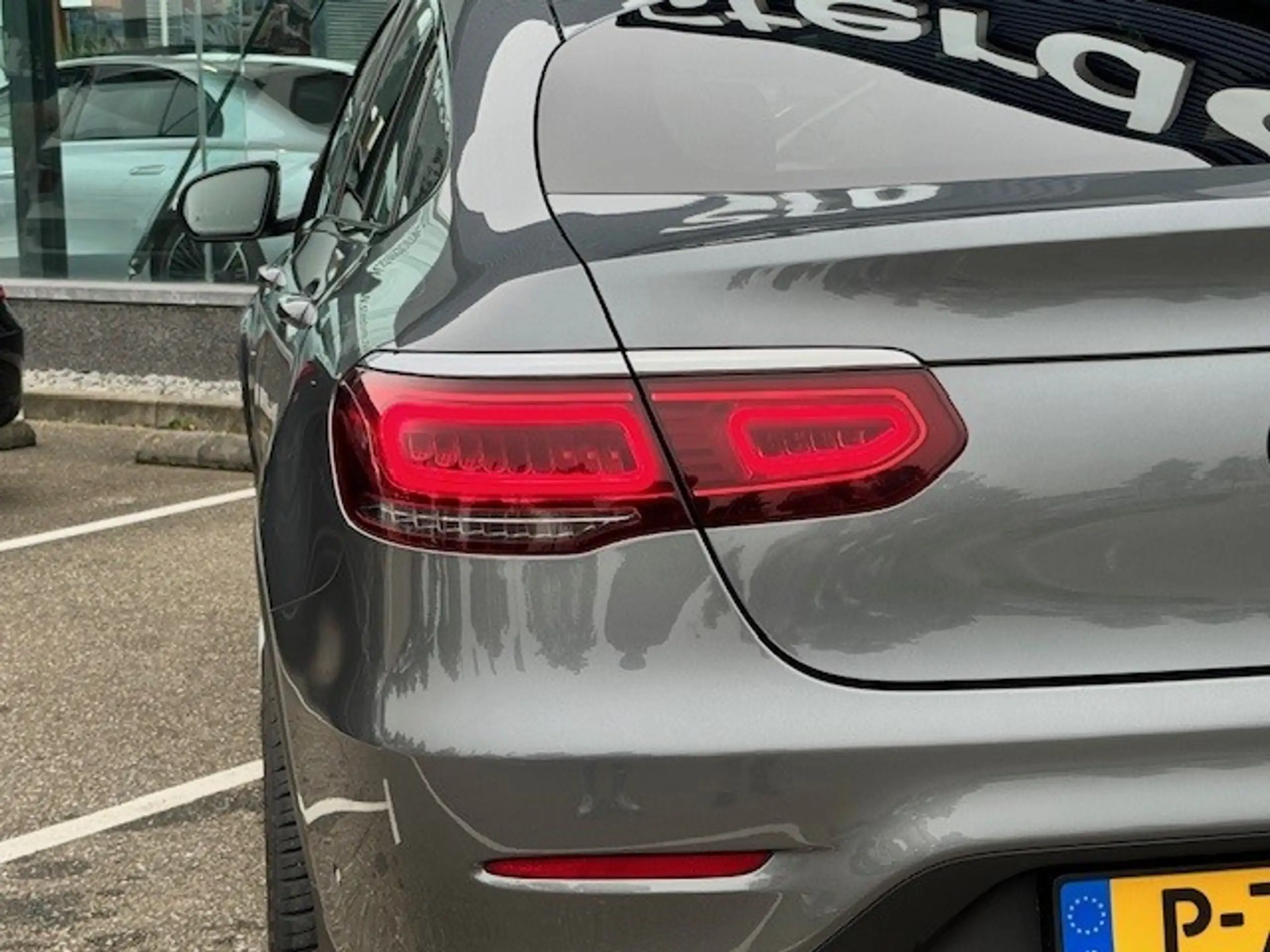 Mercedes-Benz - GLC 300