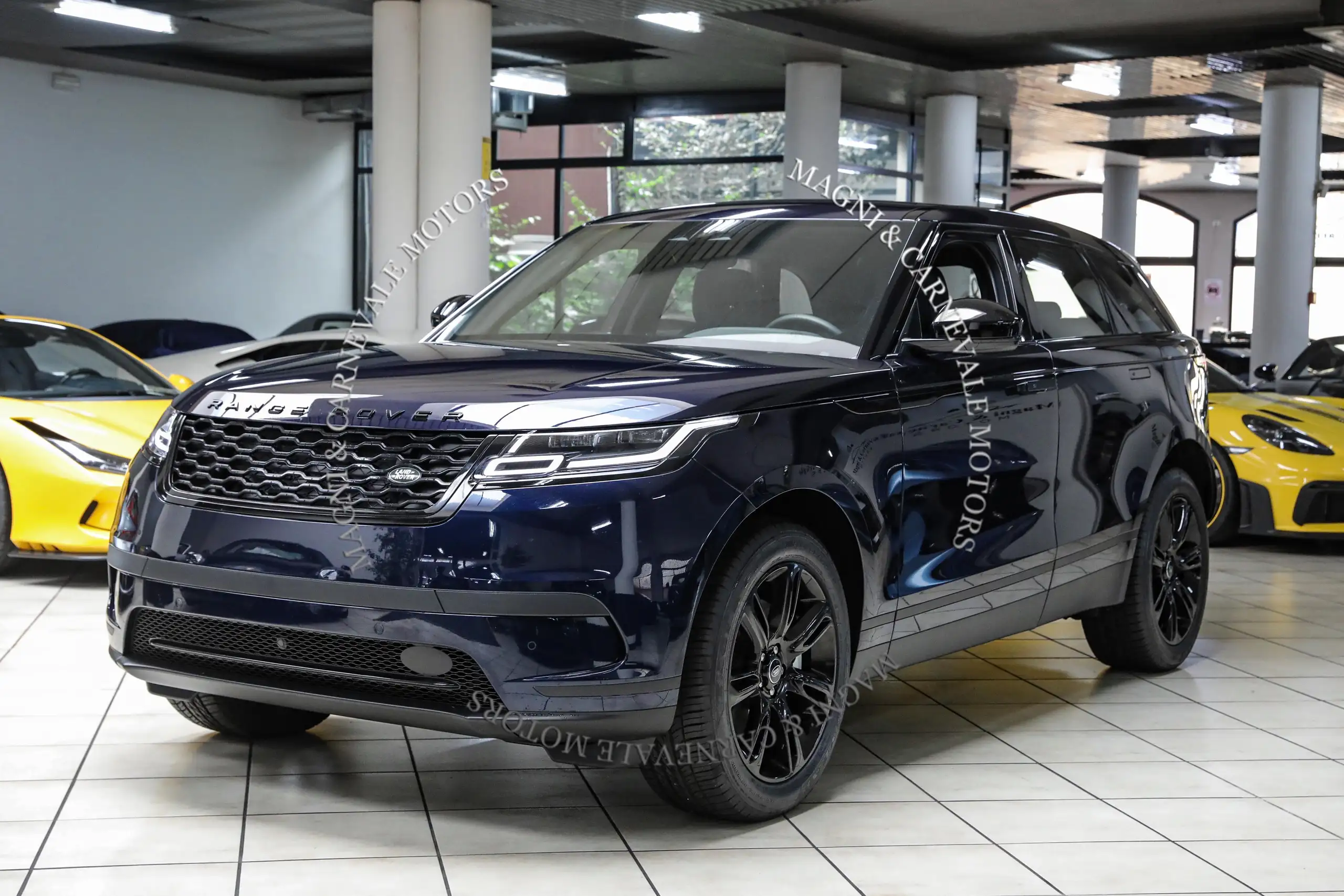 Land Rover - Range Rover Velar