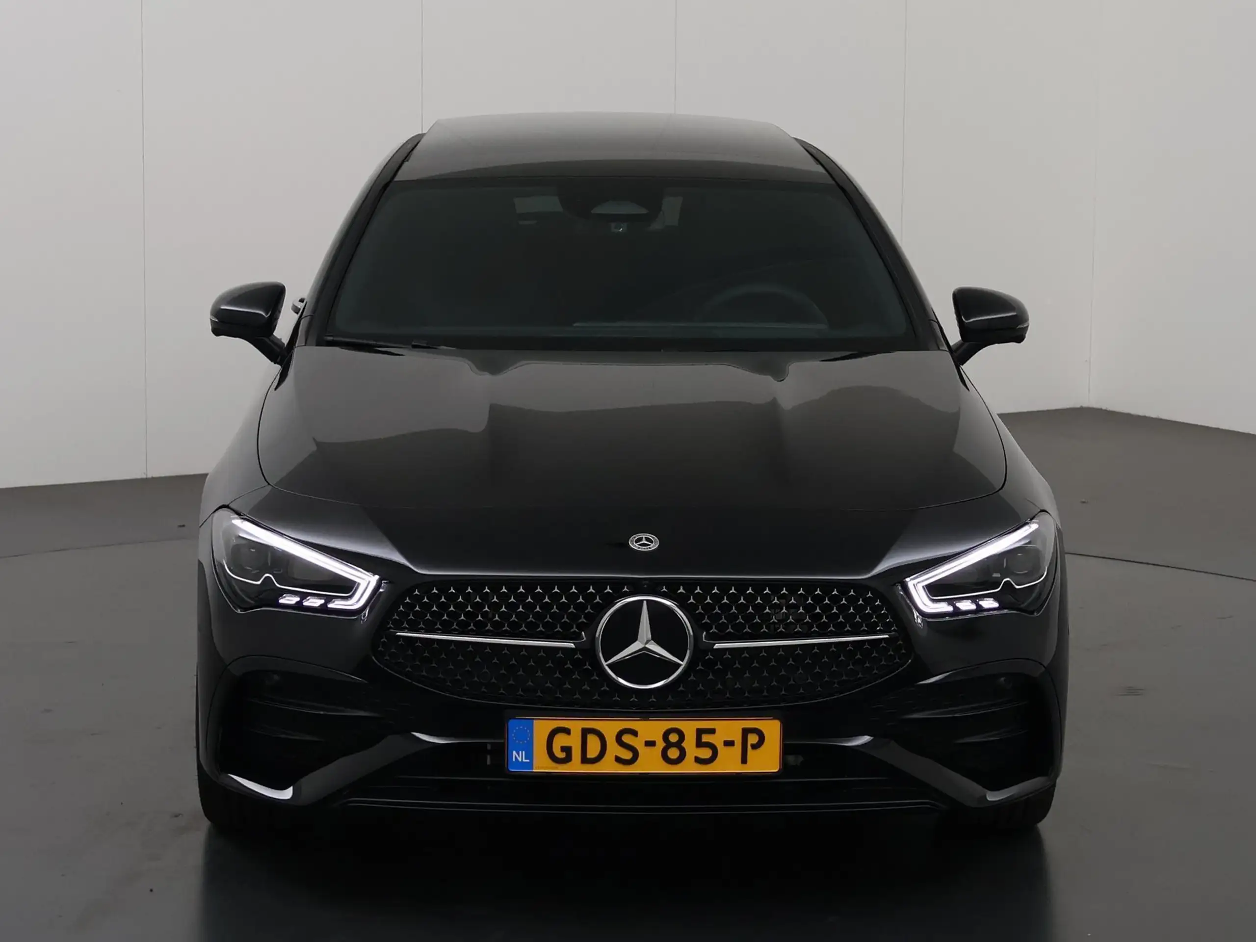 Mercedes-Benz - CLA 250