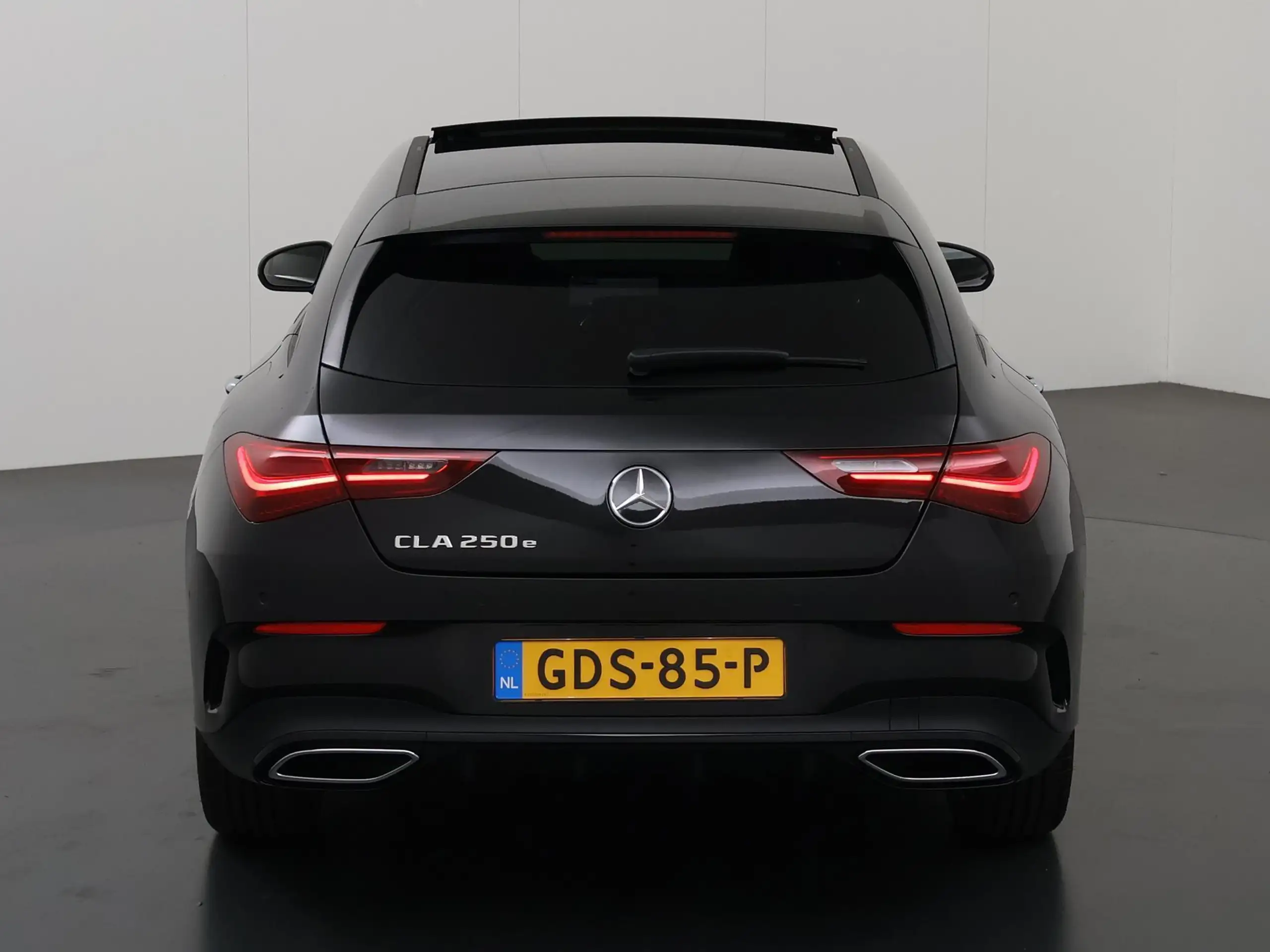 Mercedes-Benz - CLA 250