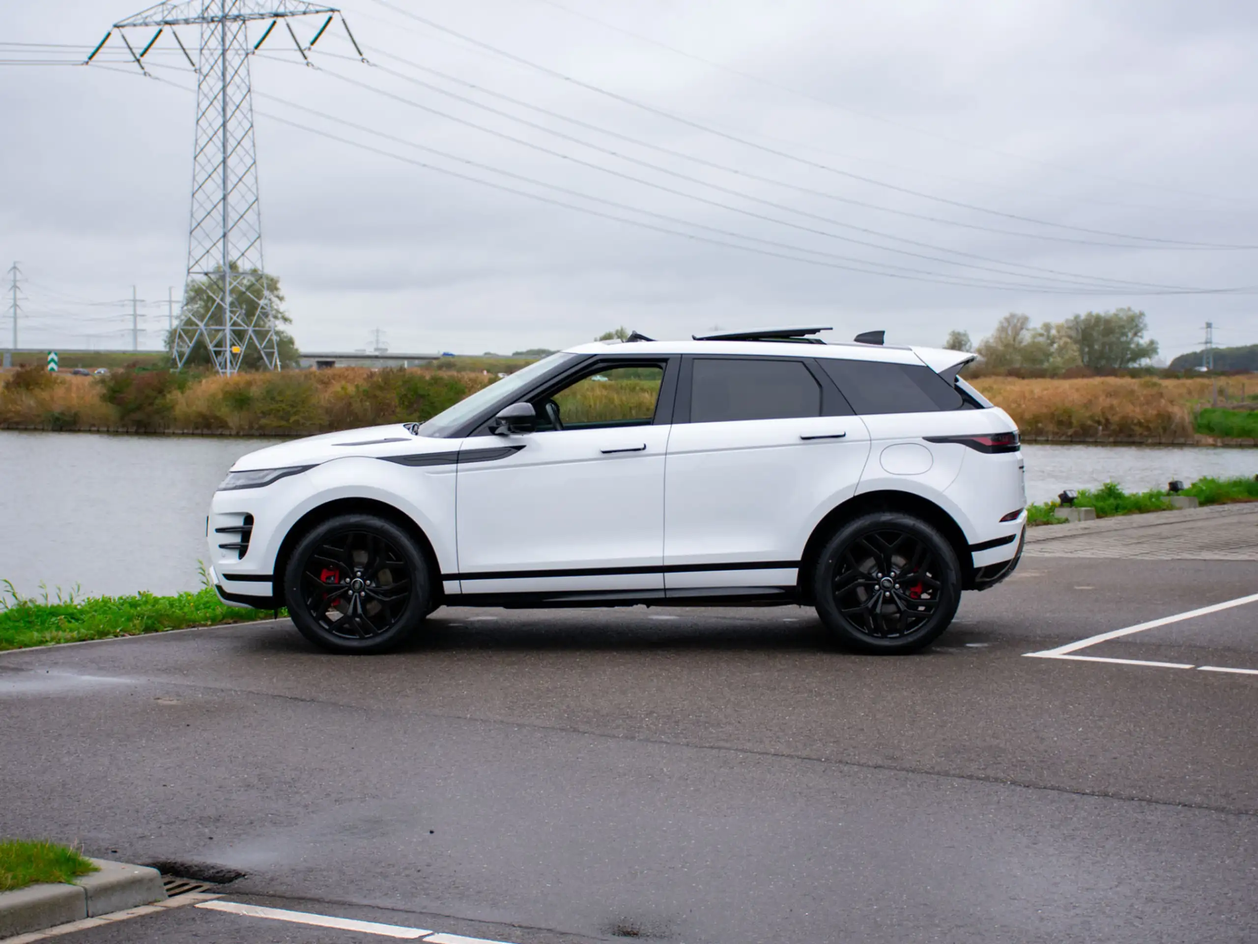 Land Rover - Range Rover Evoque