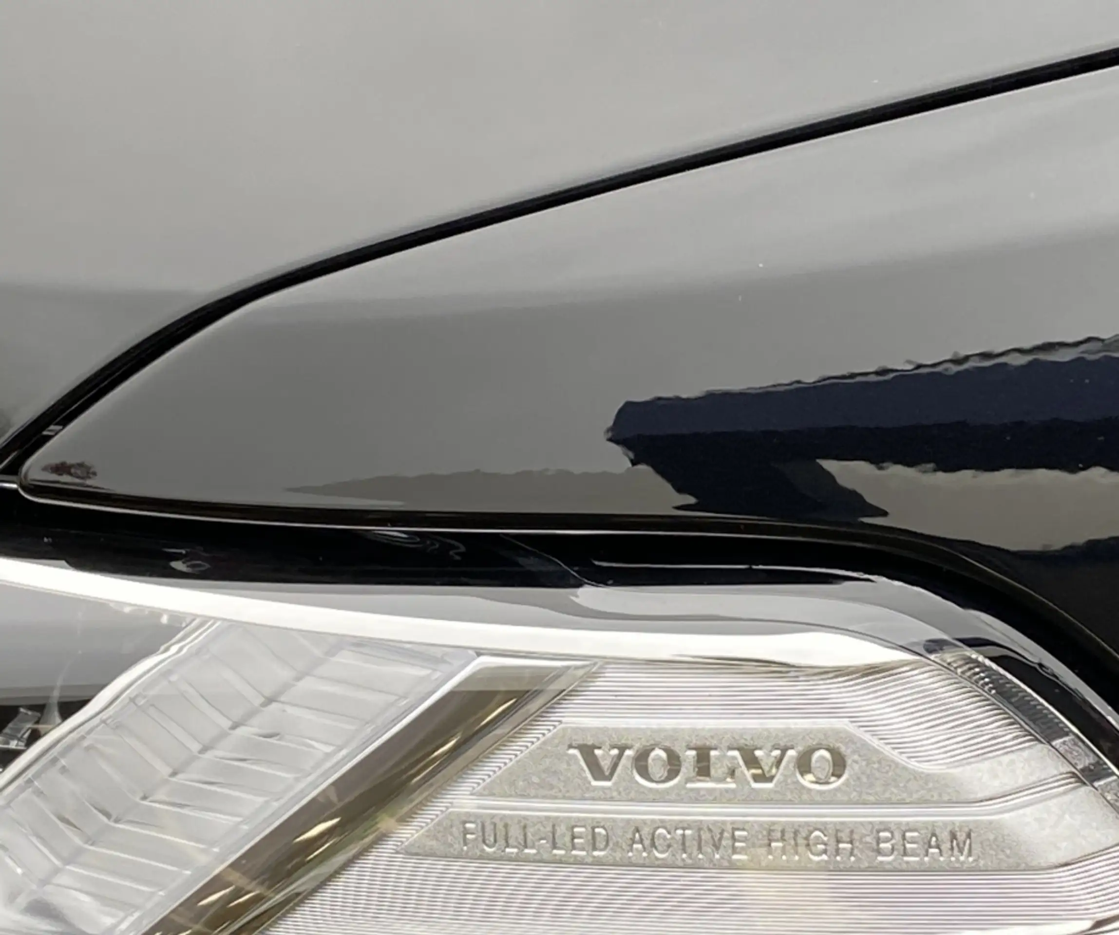 Volvo - XC90