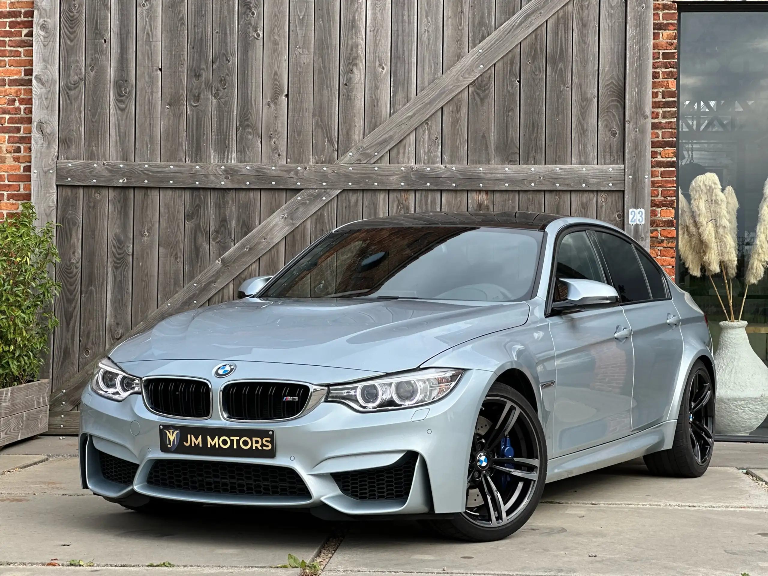 BMW - M3