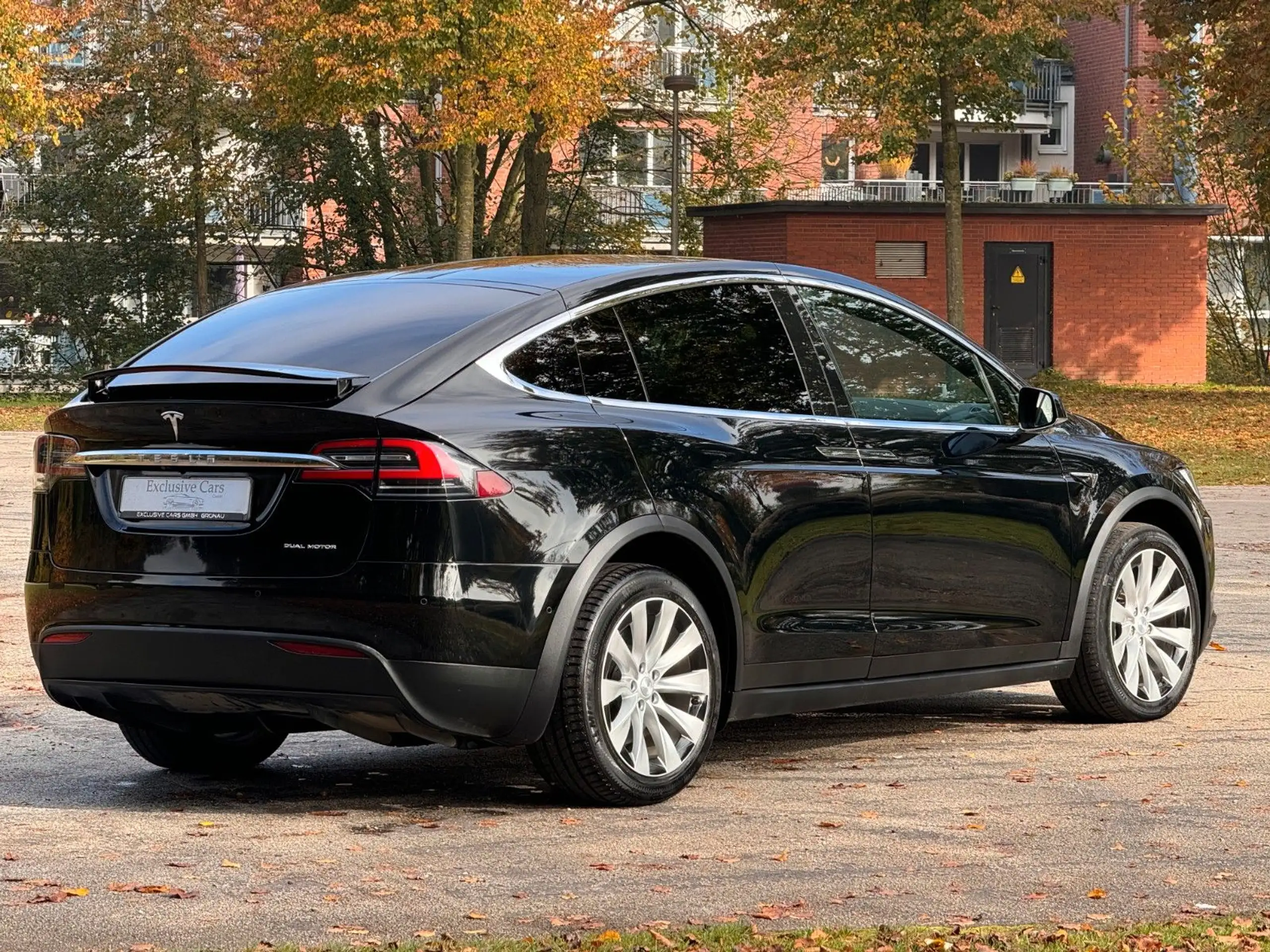 Tesla - Model X