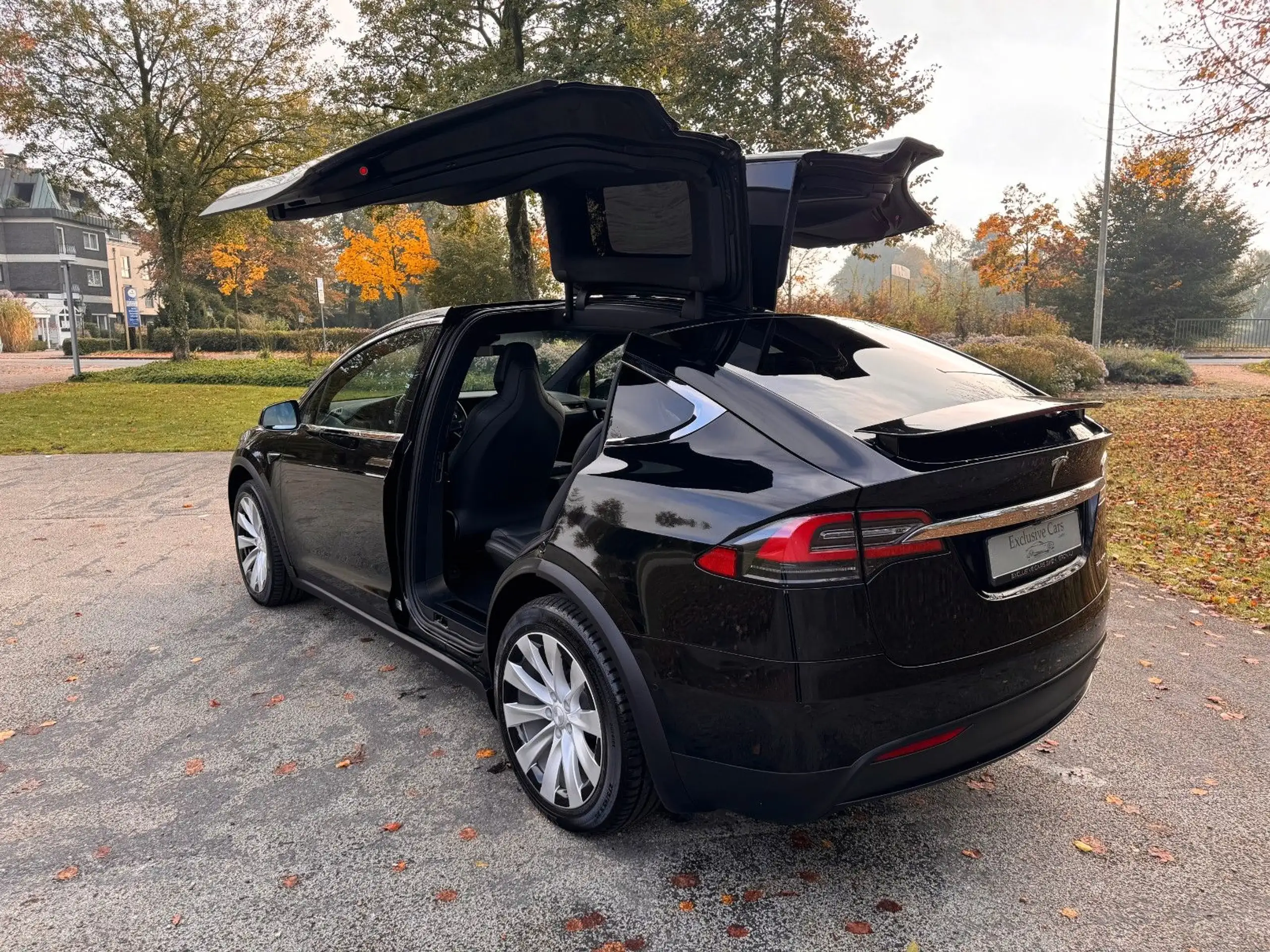 Tesla - Model X