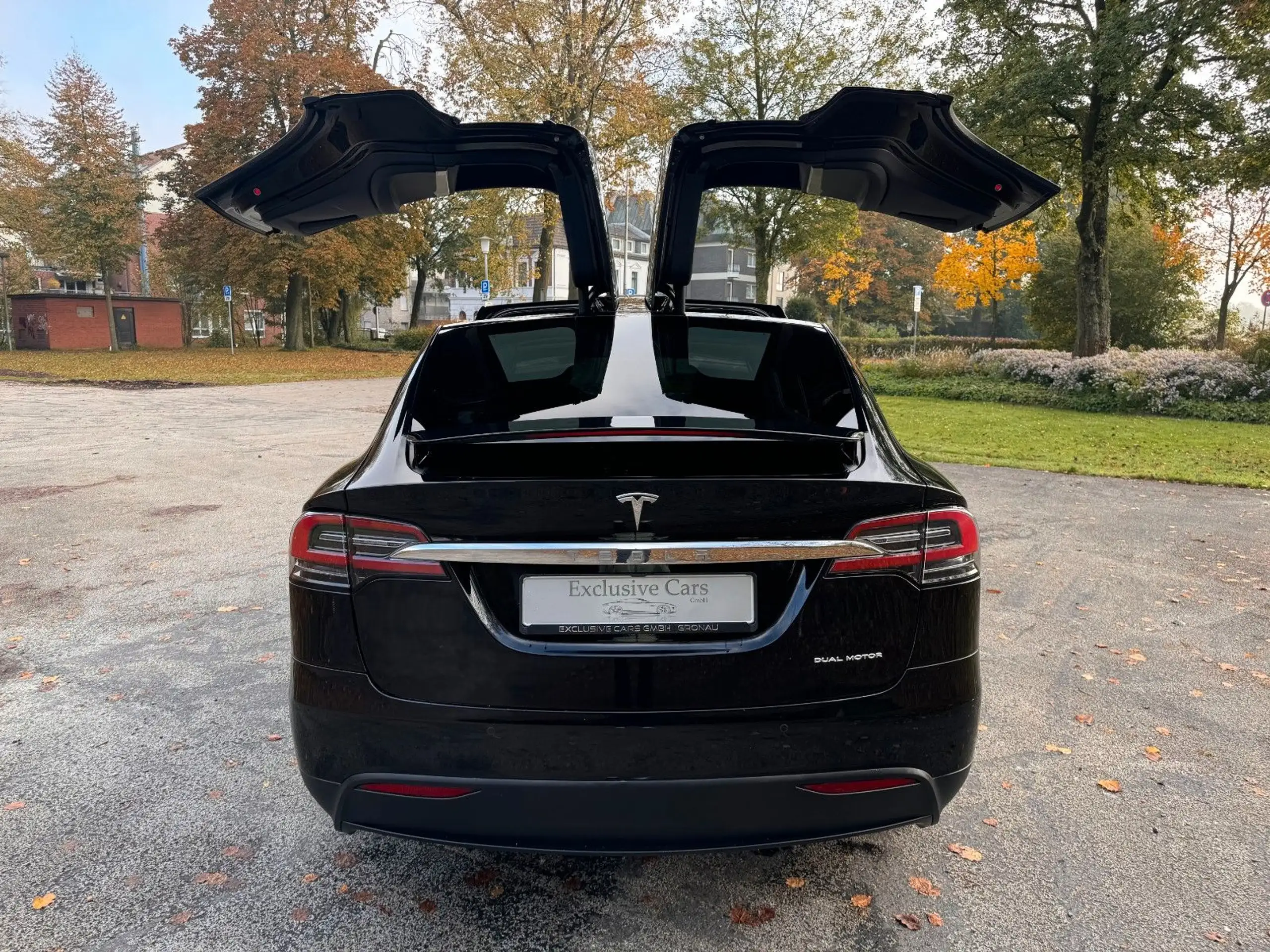 Tesla - Model X