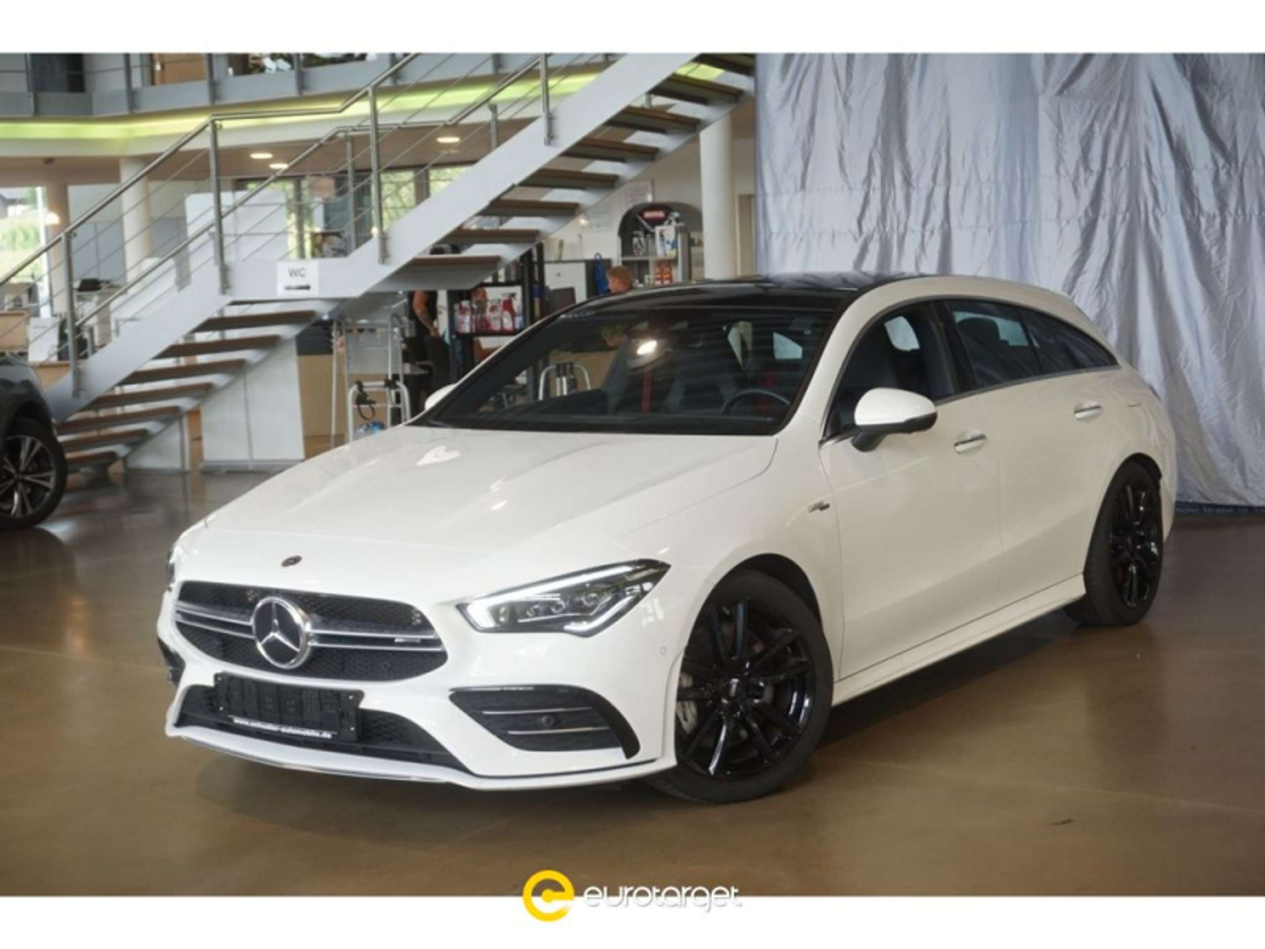 Mercedes-Benz - CLA 35 AMG