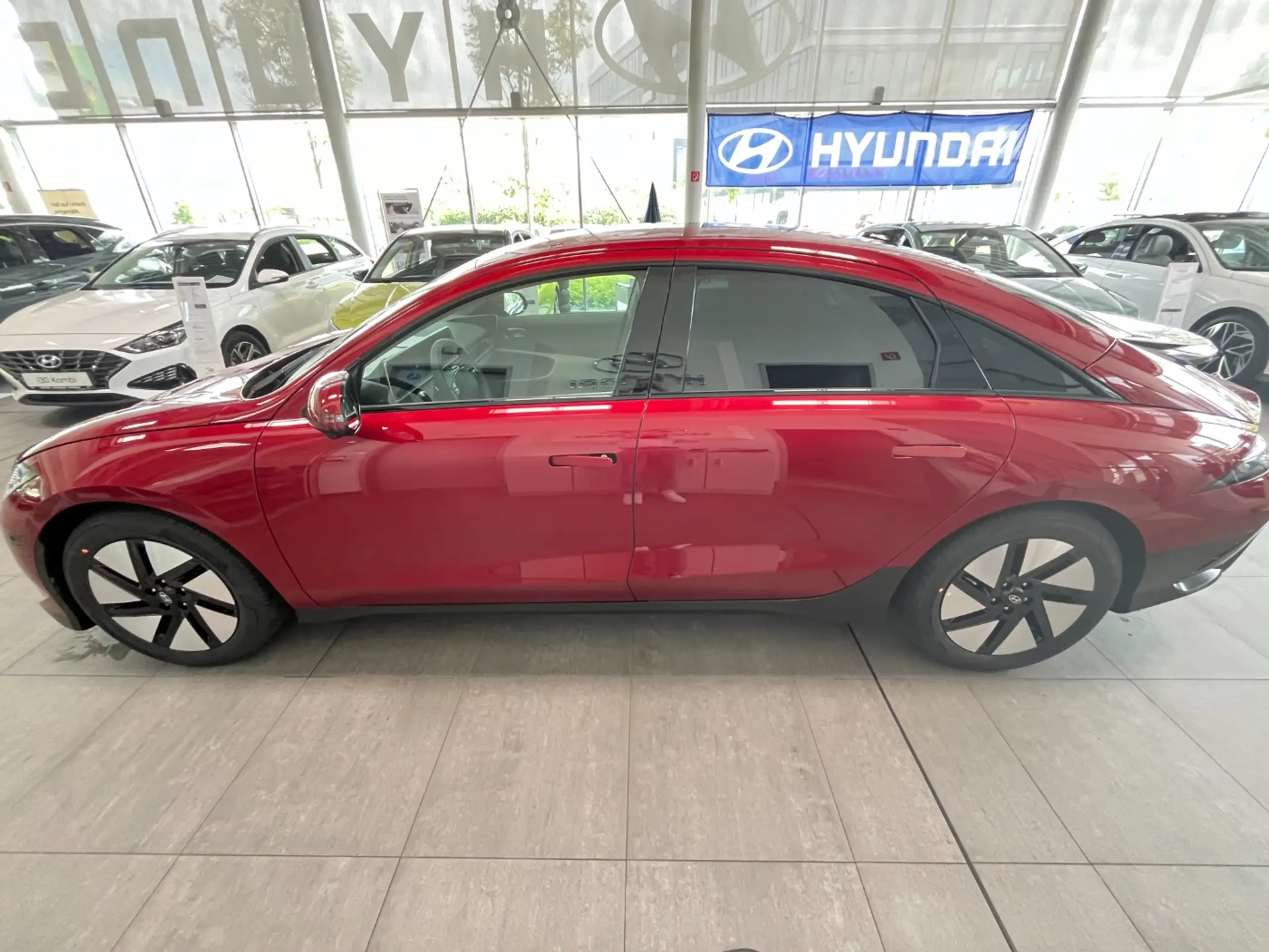 Hyundai - IONIQ 6