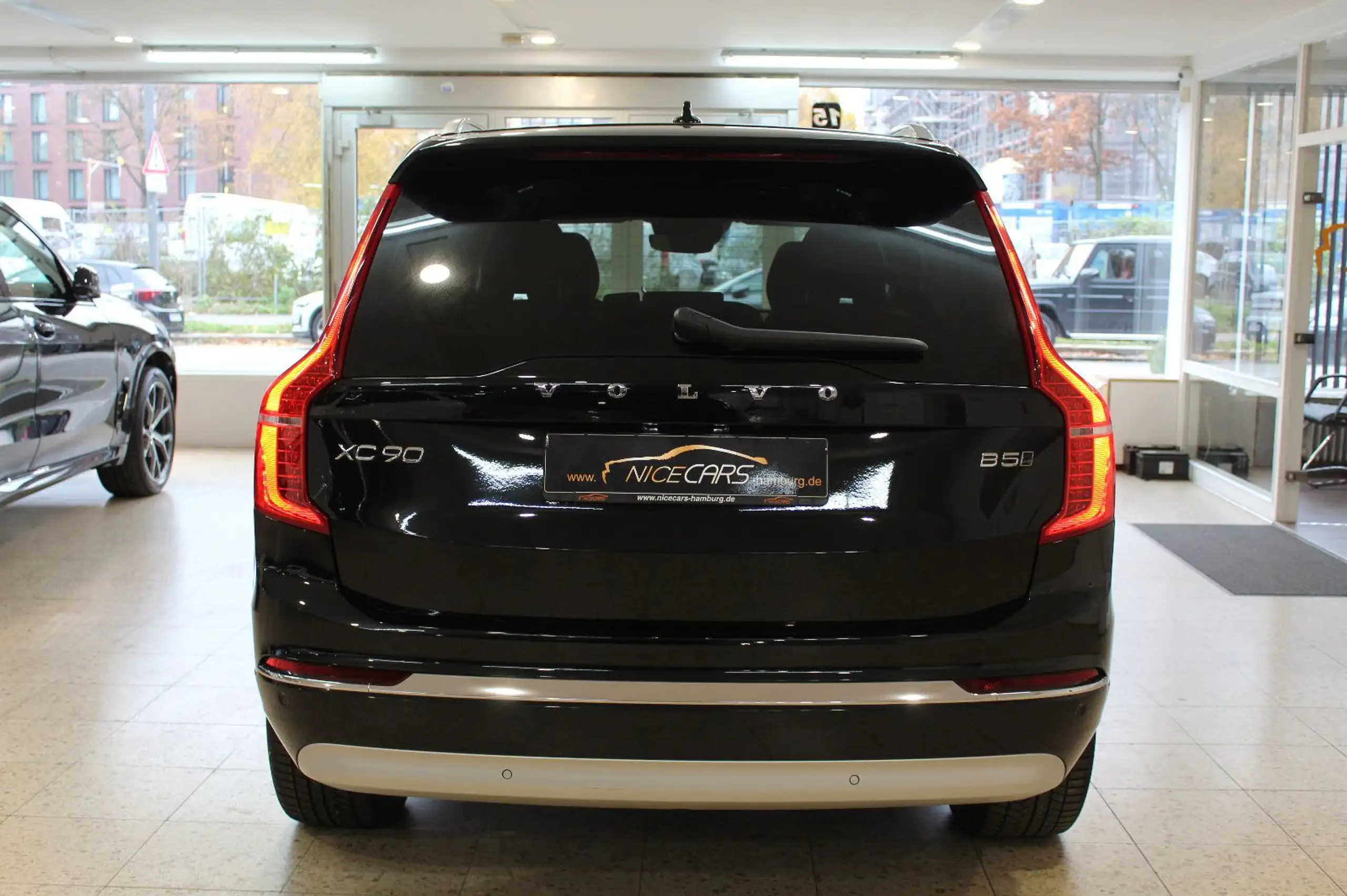 Volvo - XC90