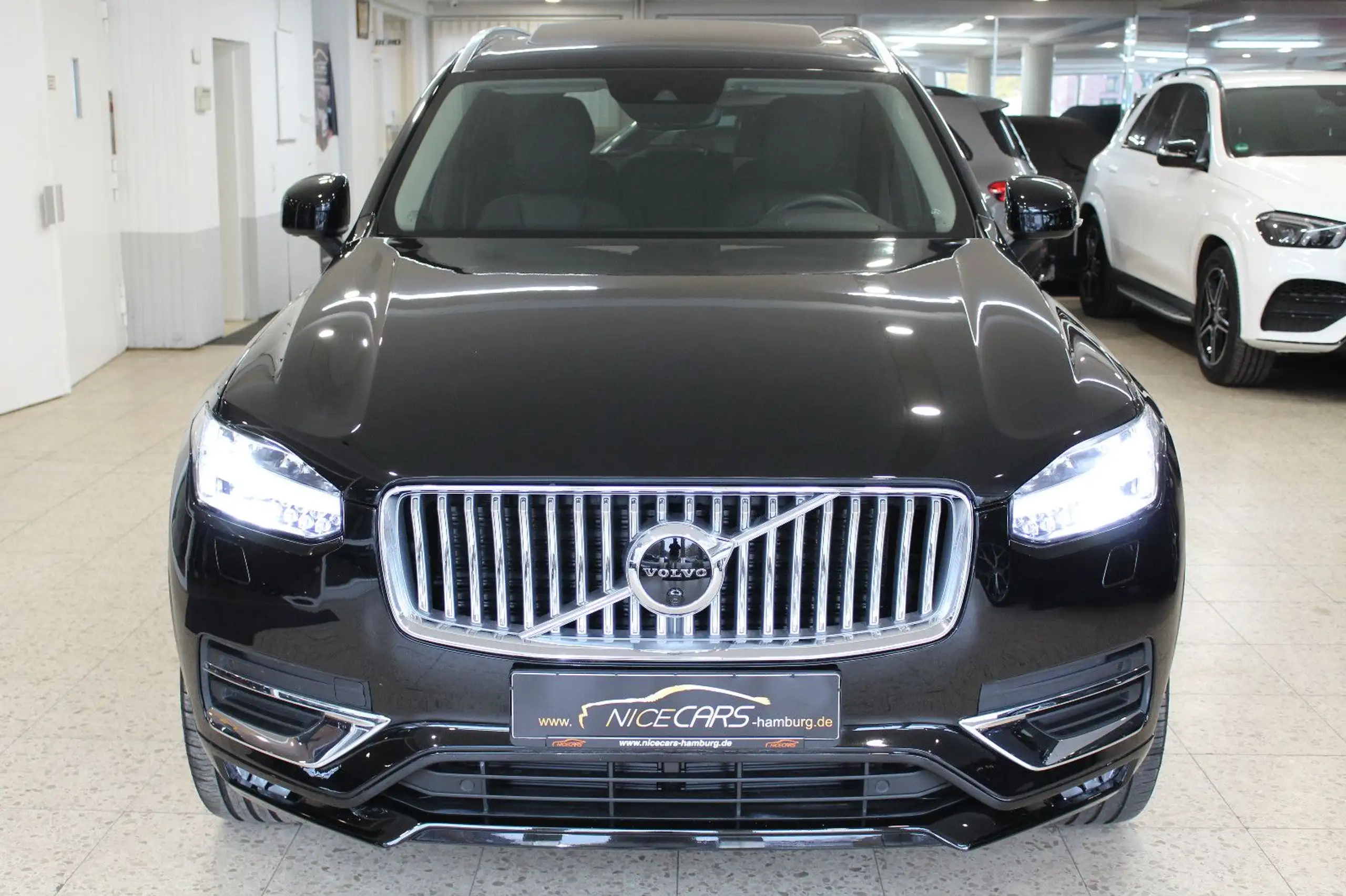 Volvo - XC90