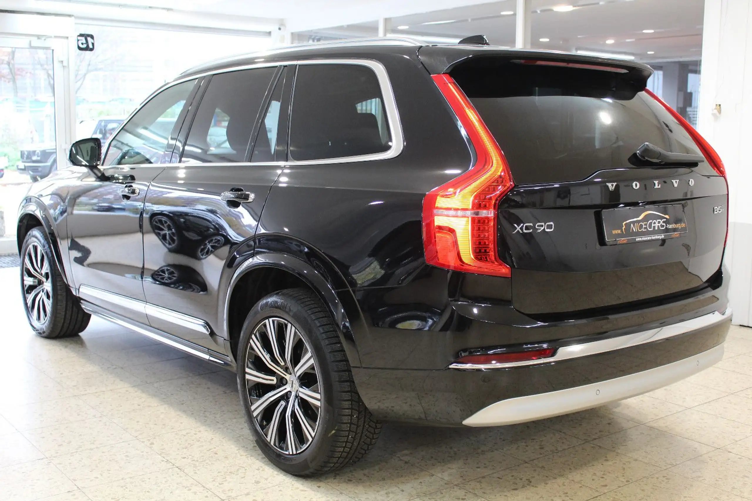 Volvo - XC90