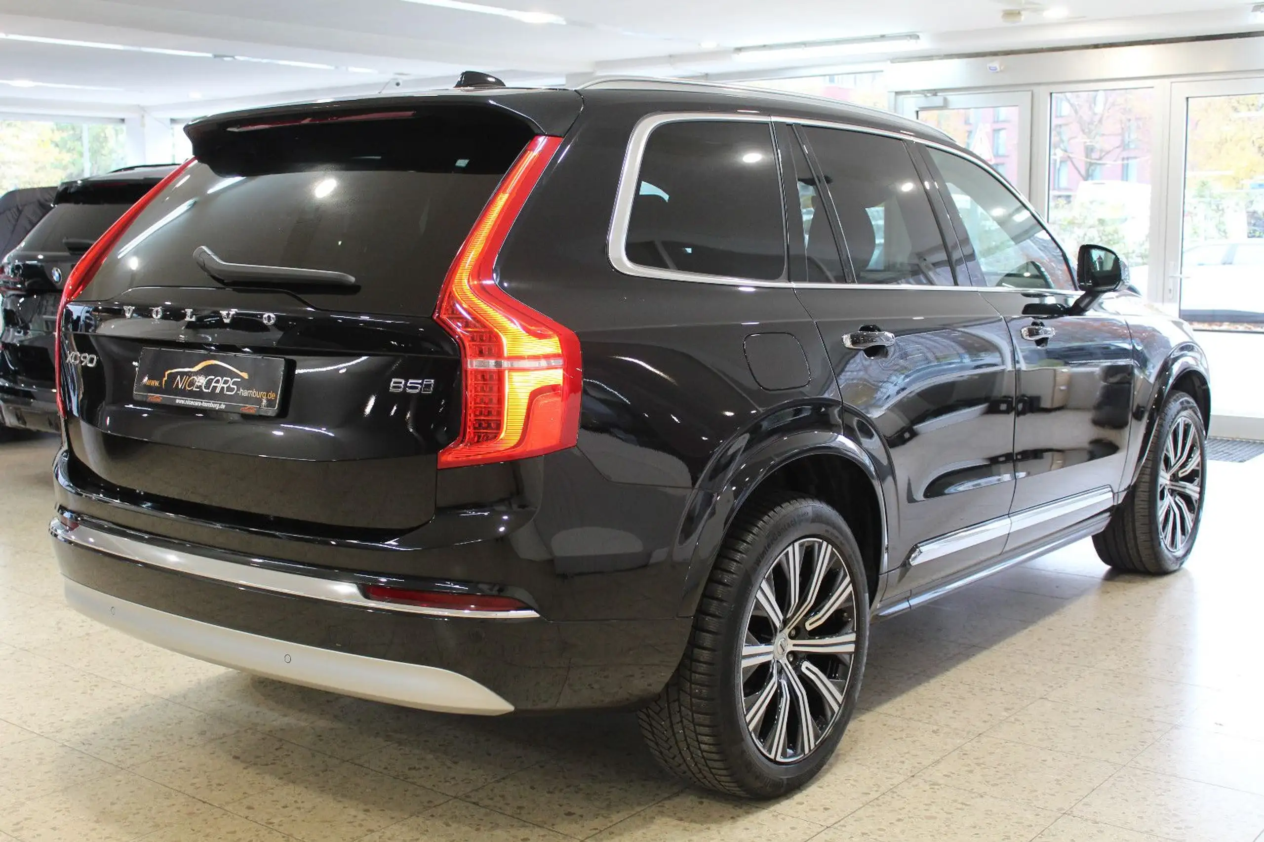 Volvo - XC90