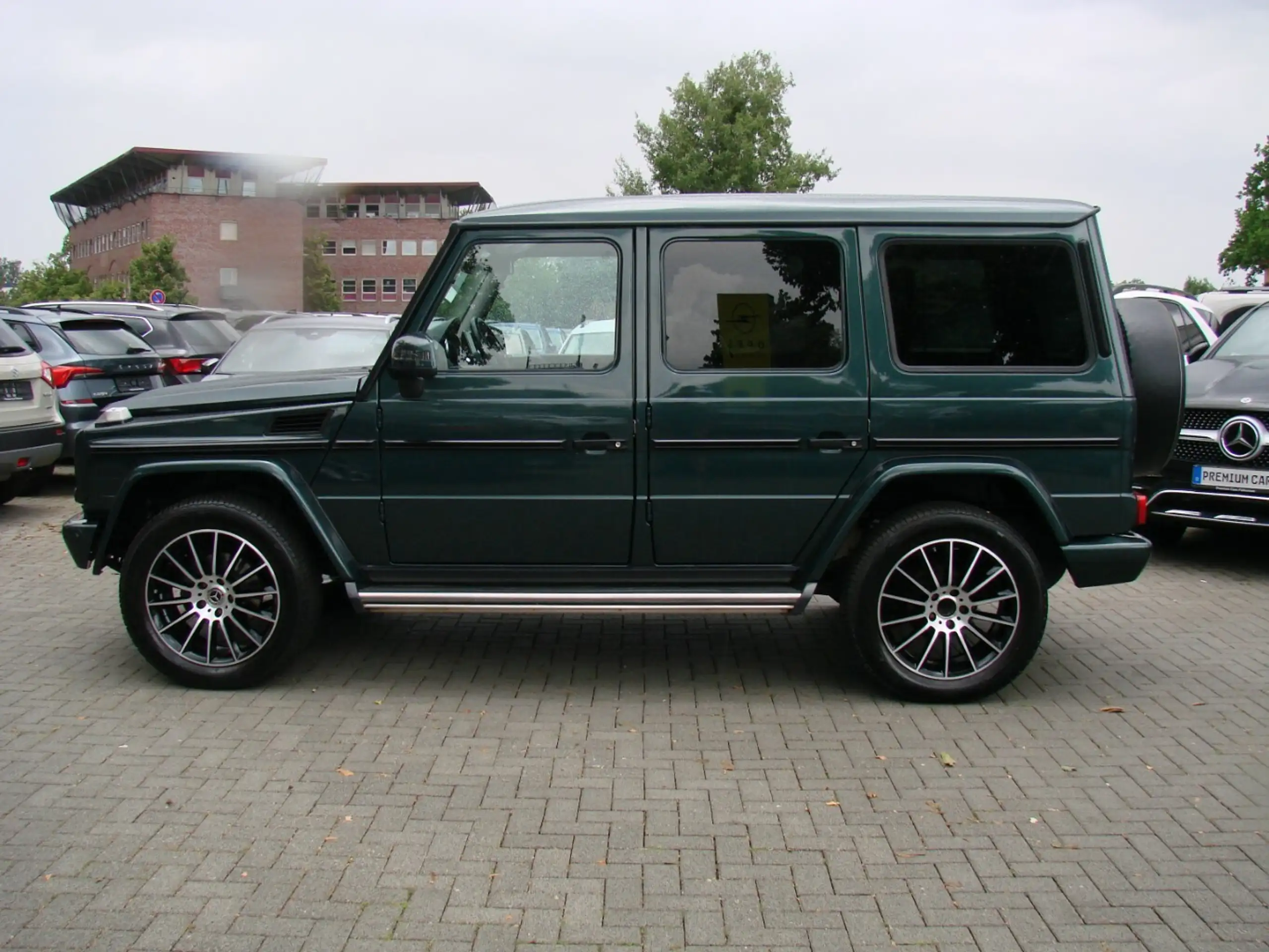 Mercedes-Benz - G 350