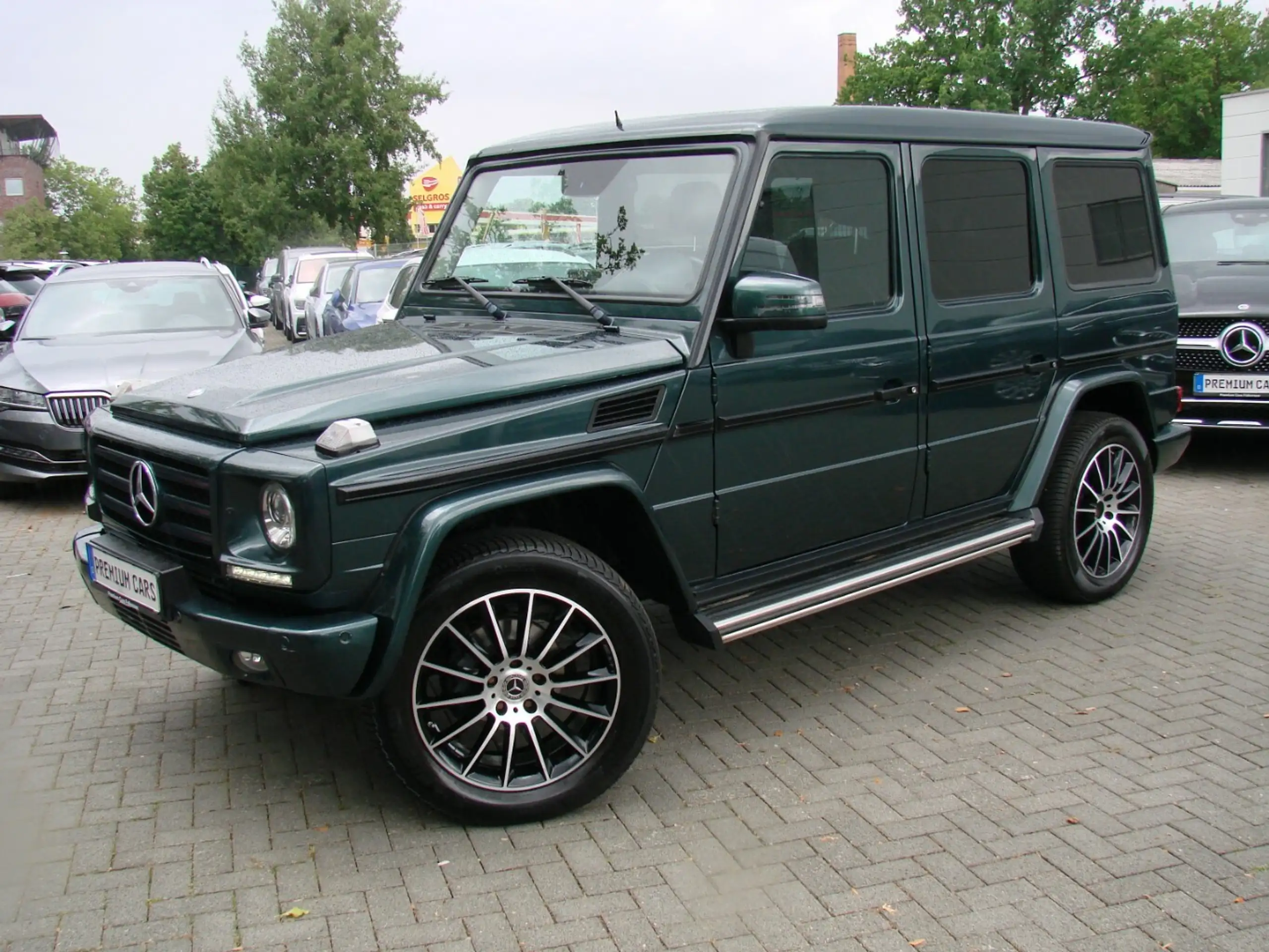 Mercedes-Benz - G 350