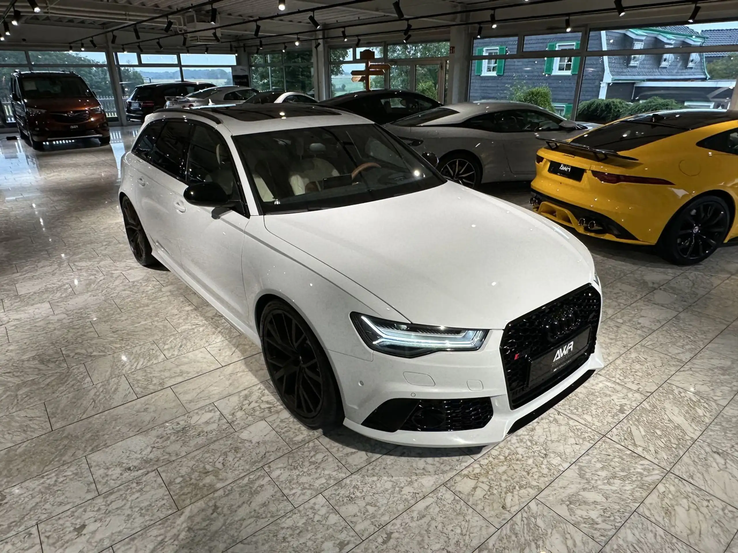 Audi - RS6