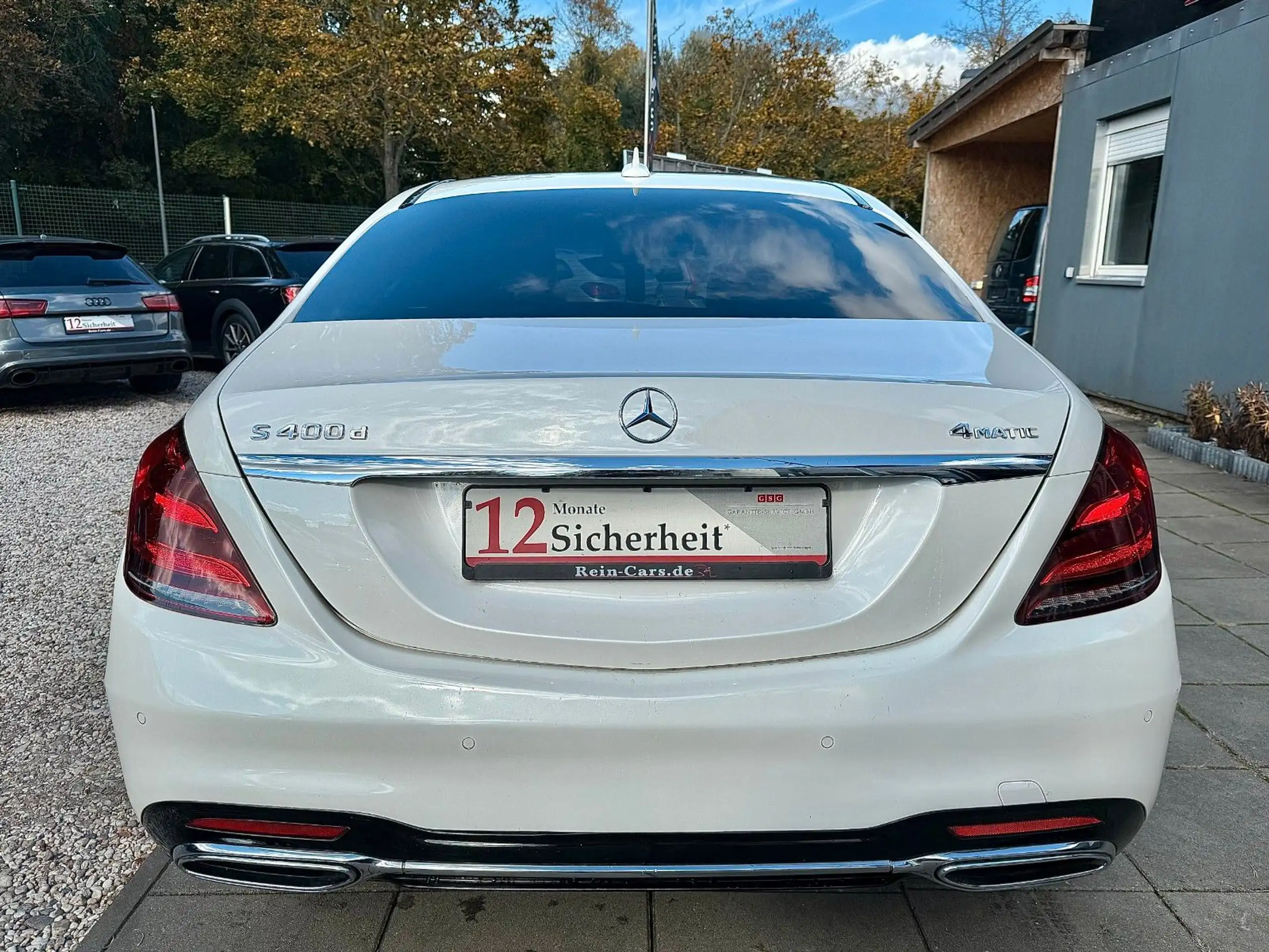 Mercedes-Benz - S 400