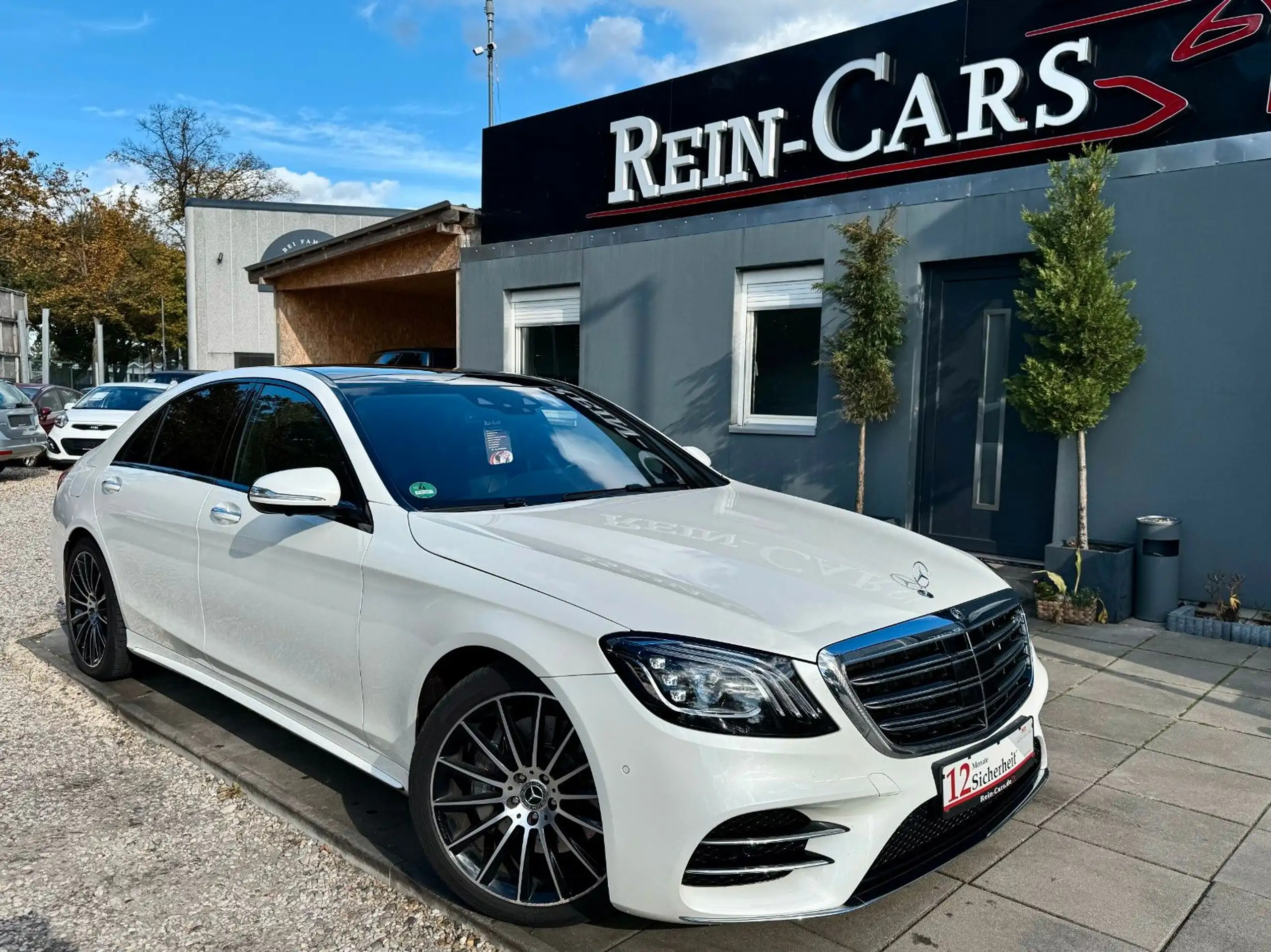 Mercedes-Benz - S 400