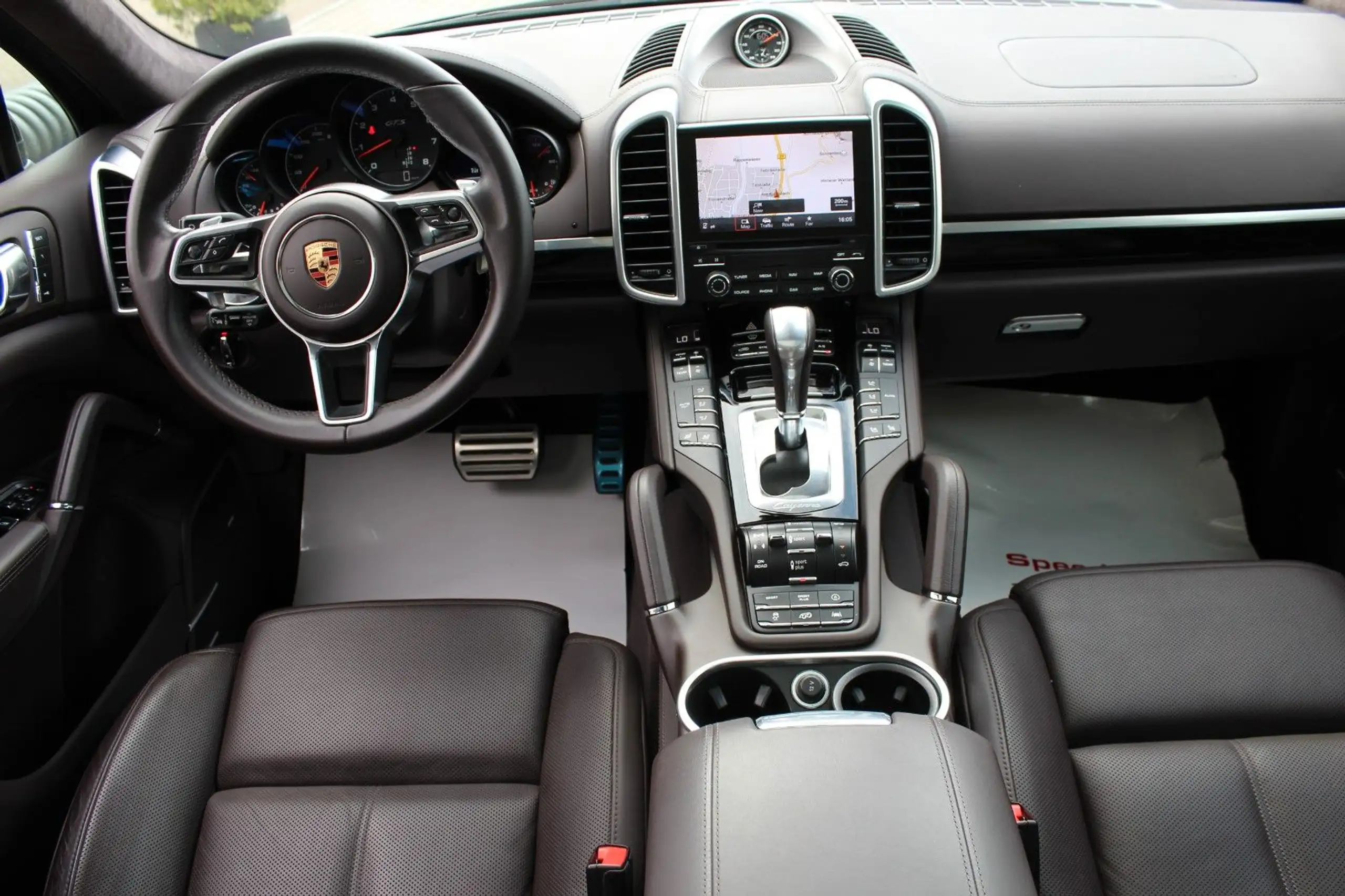 Porsche - Cayenne