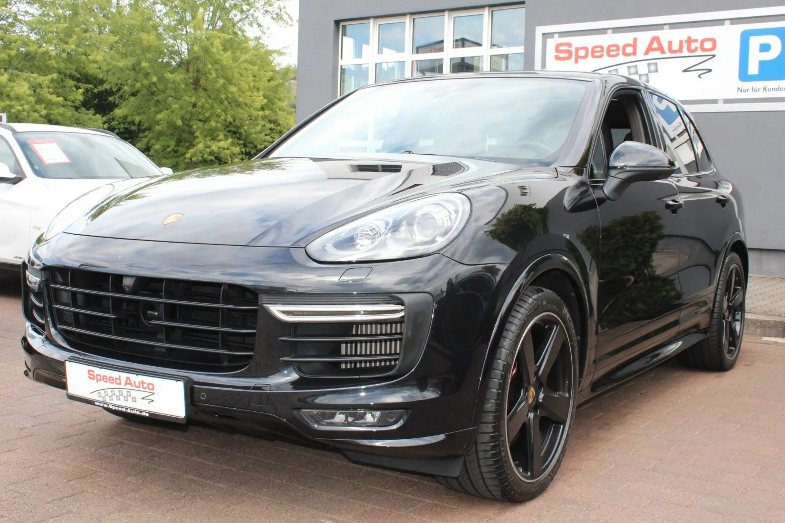 Porsche - Cayenne