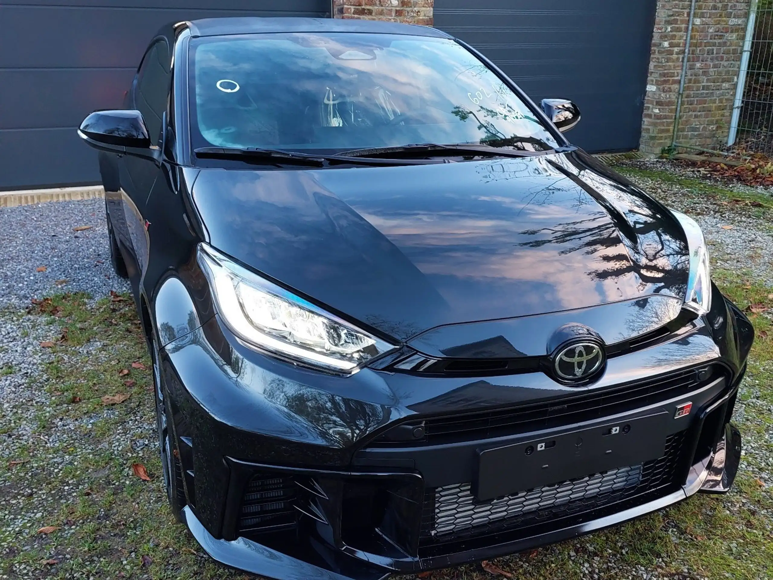 Toyota - Yaris