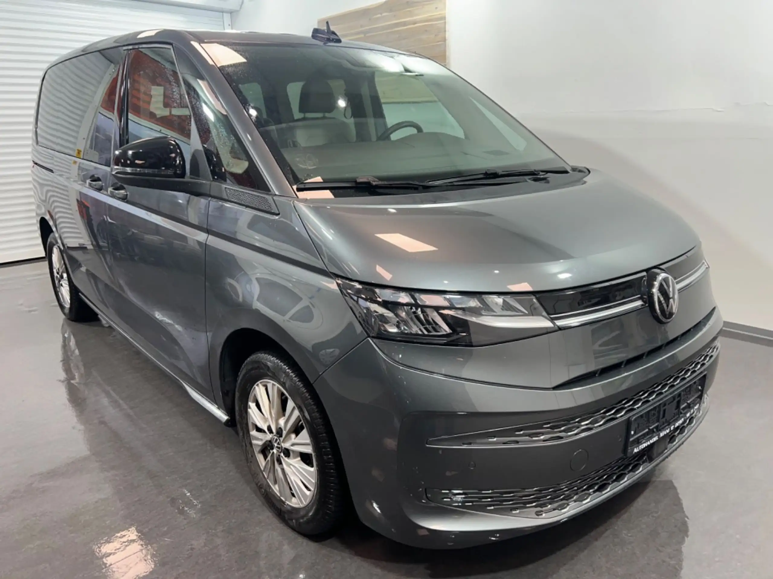 Volkswagen T7 Multivan 2024