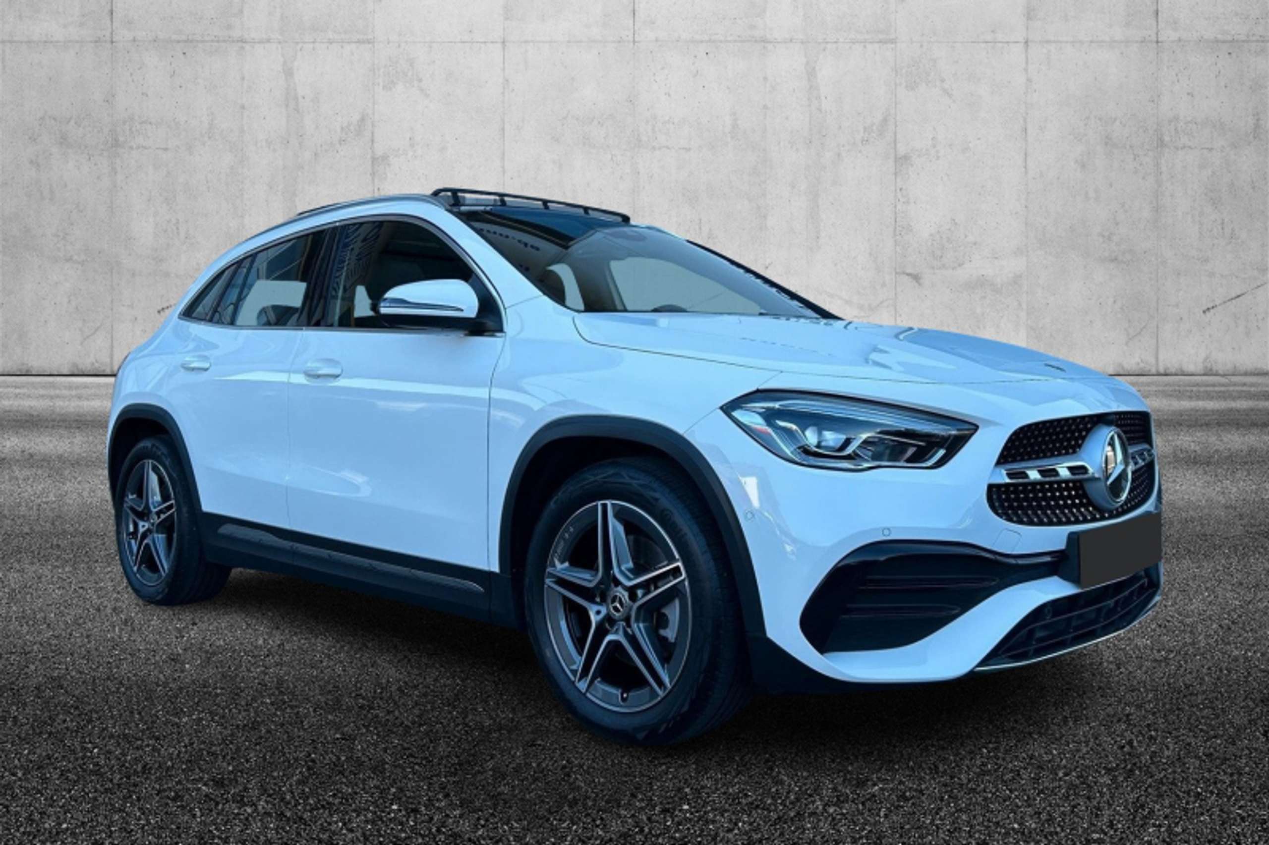 Mercedes-Benz - GLA 250