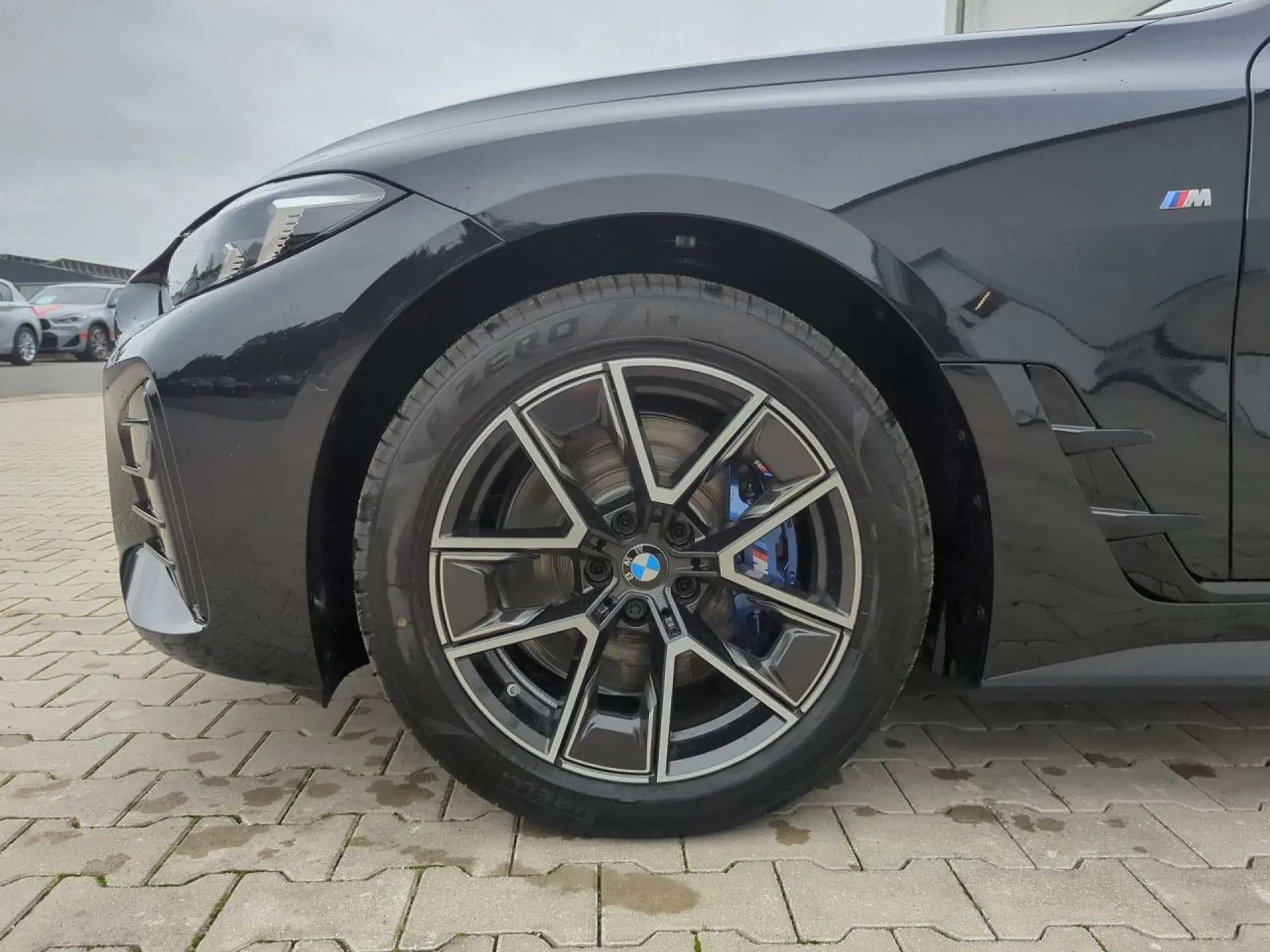 BMW - i4