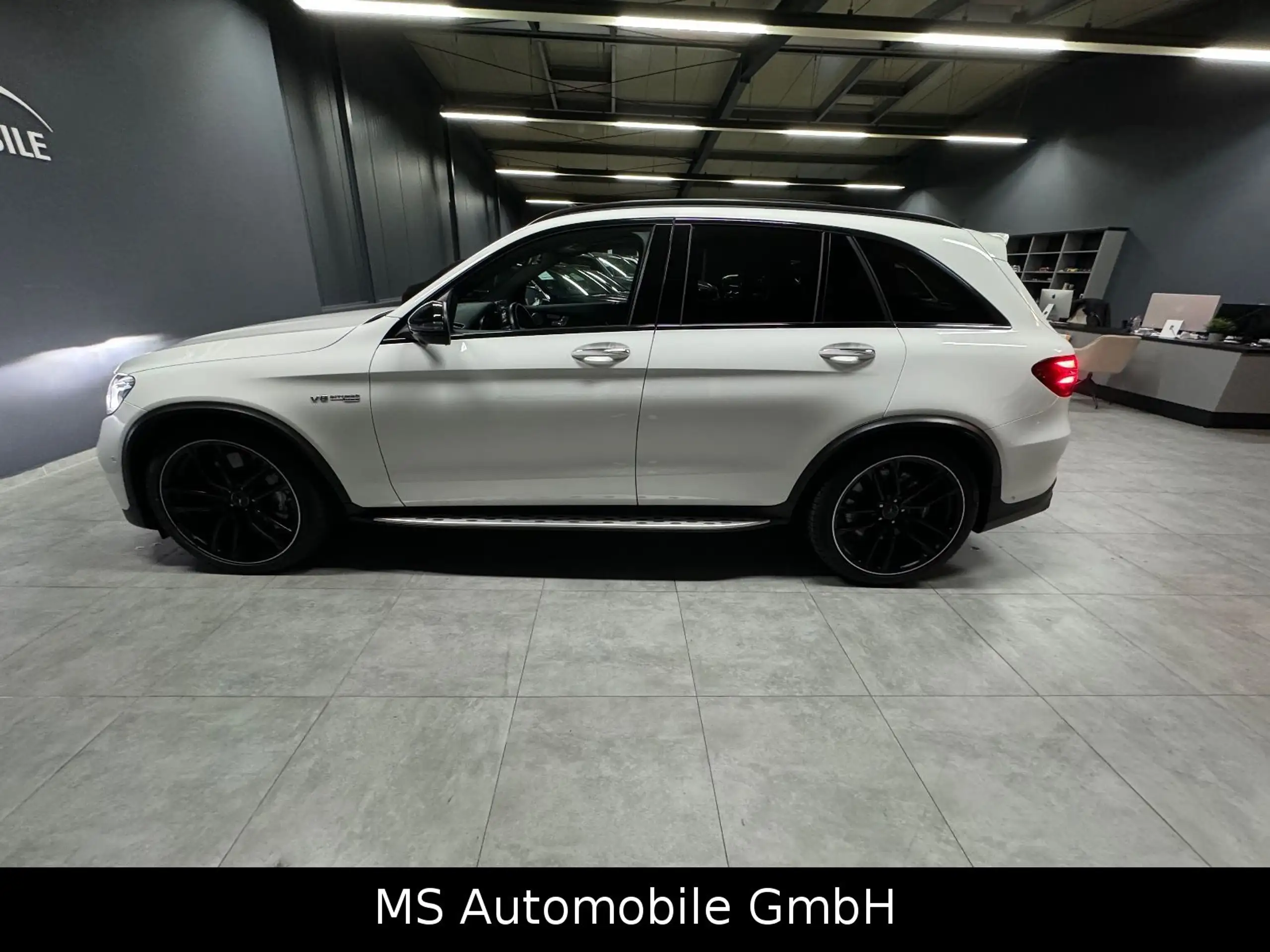 Mercedes-Benz - GLC 63 AMG