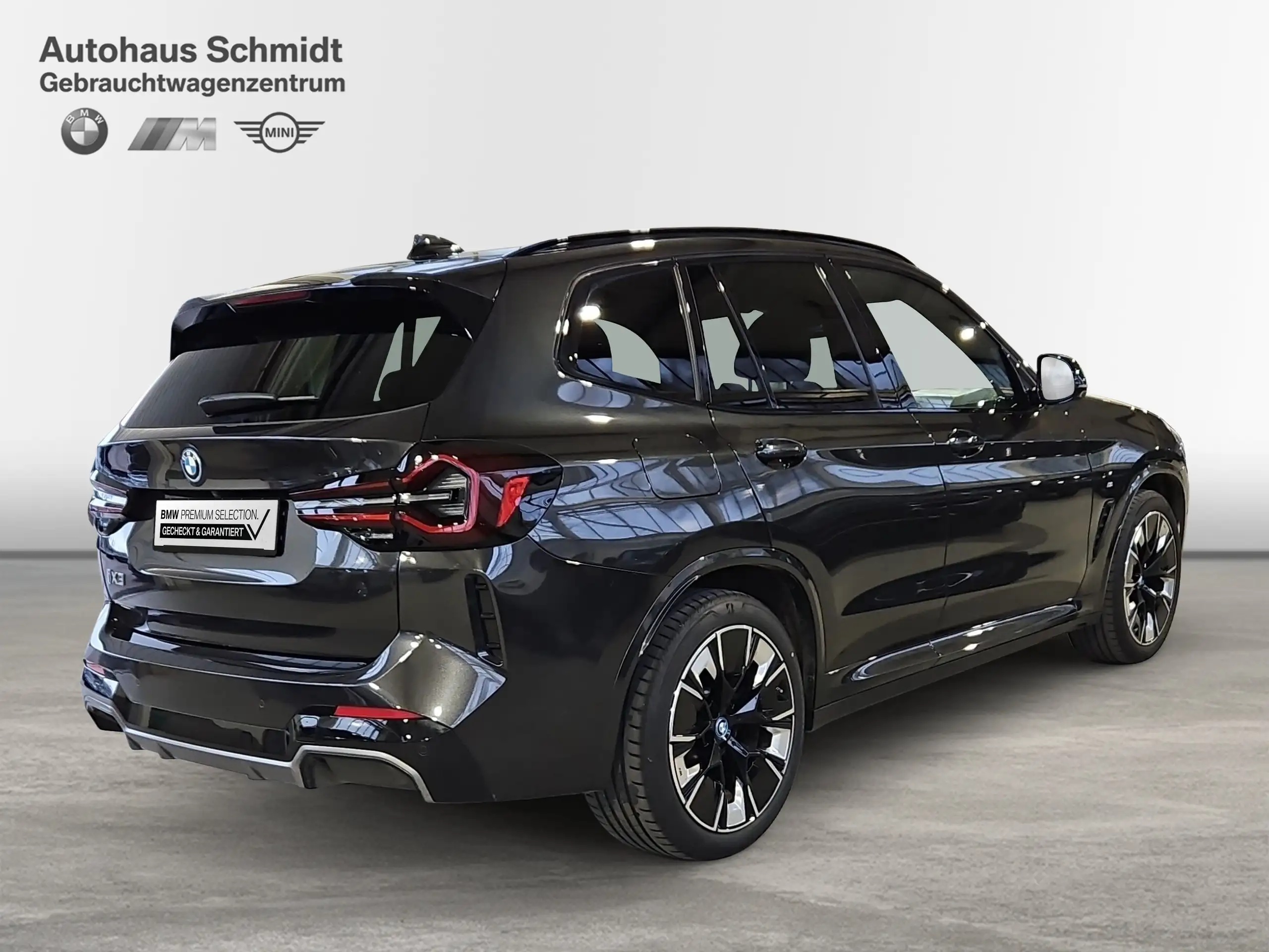 BMW - iX3