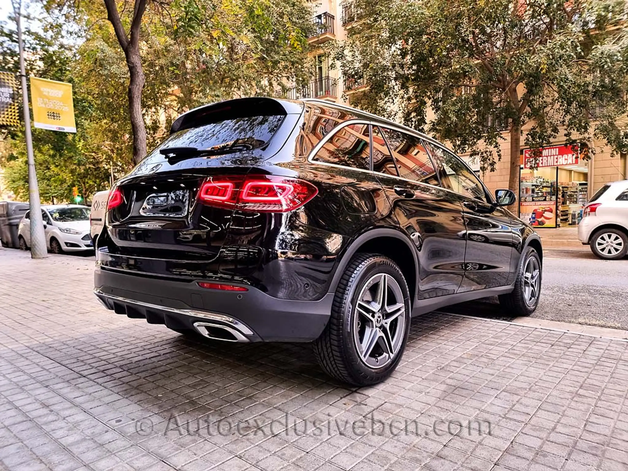 Mercedes-Benz - GLC 300