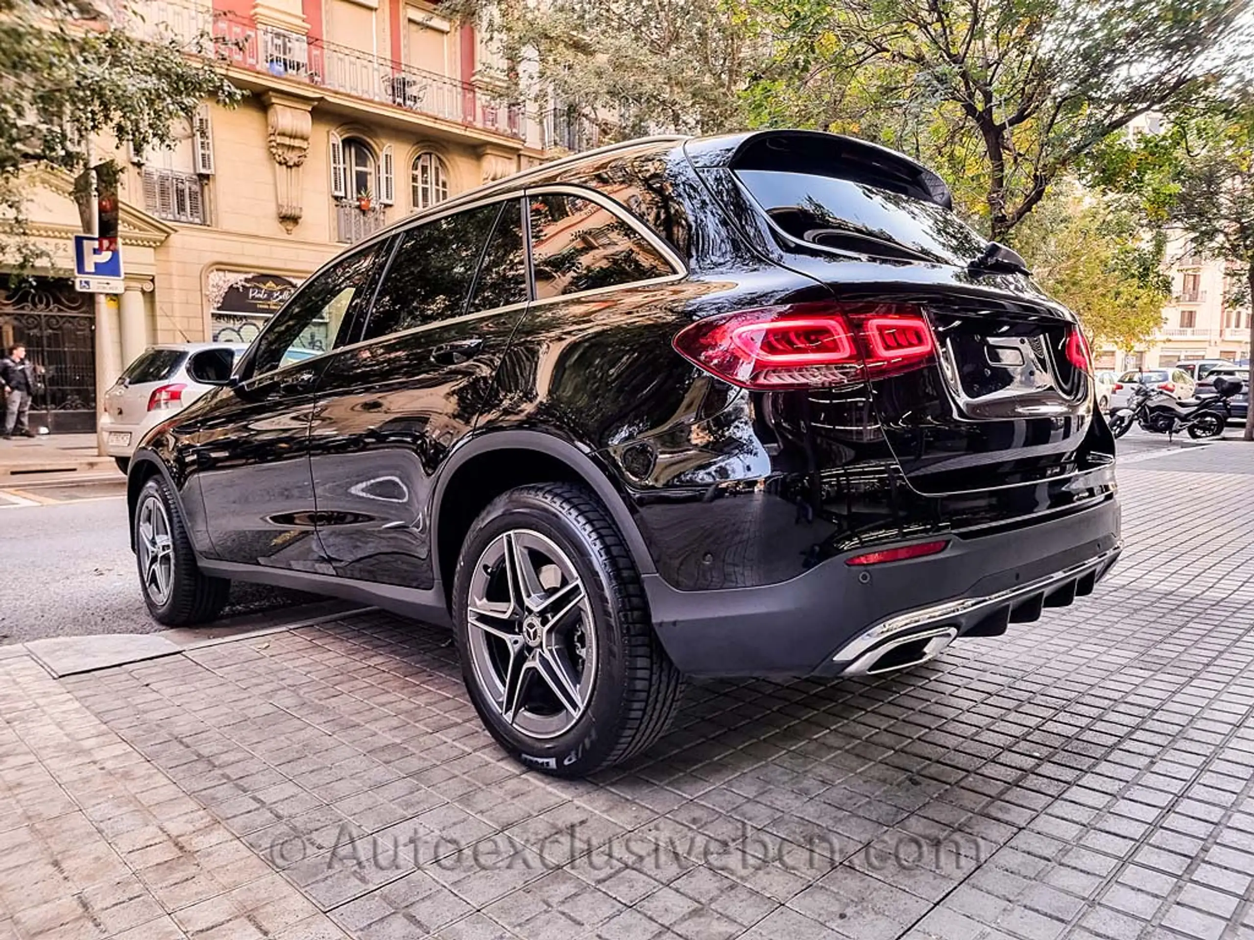 Mercedes-Benz - GLC 300