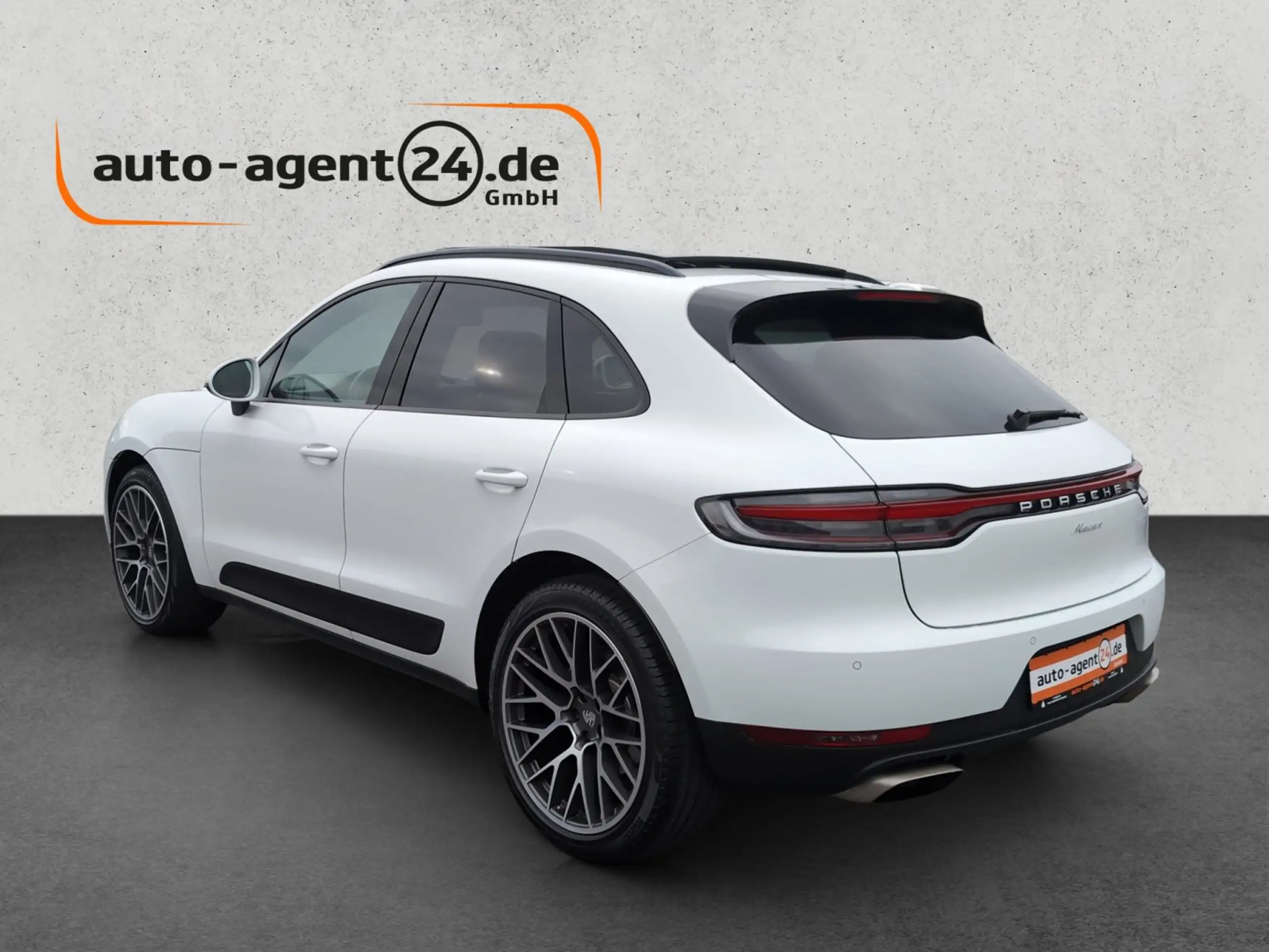 Porsche - Macan