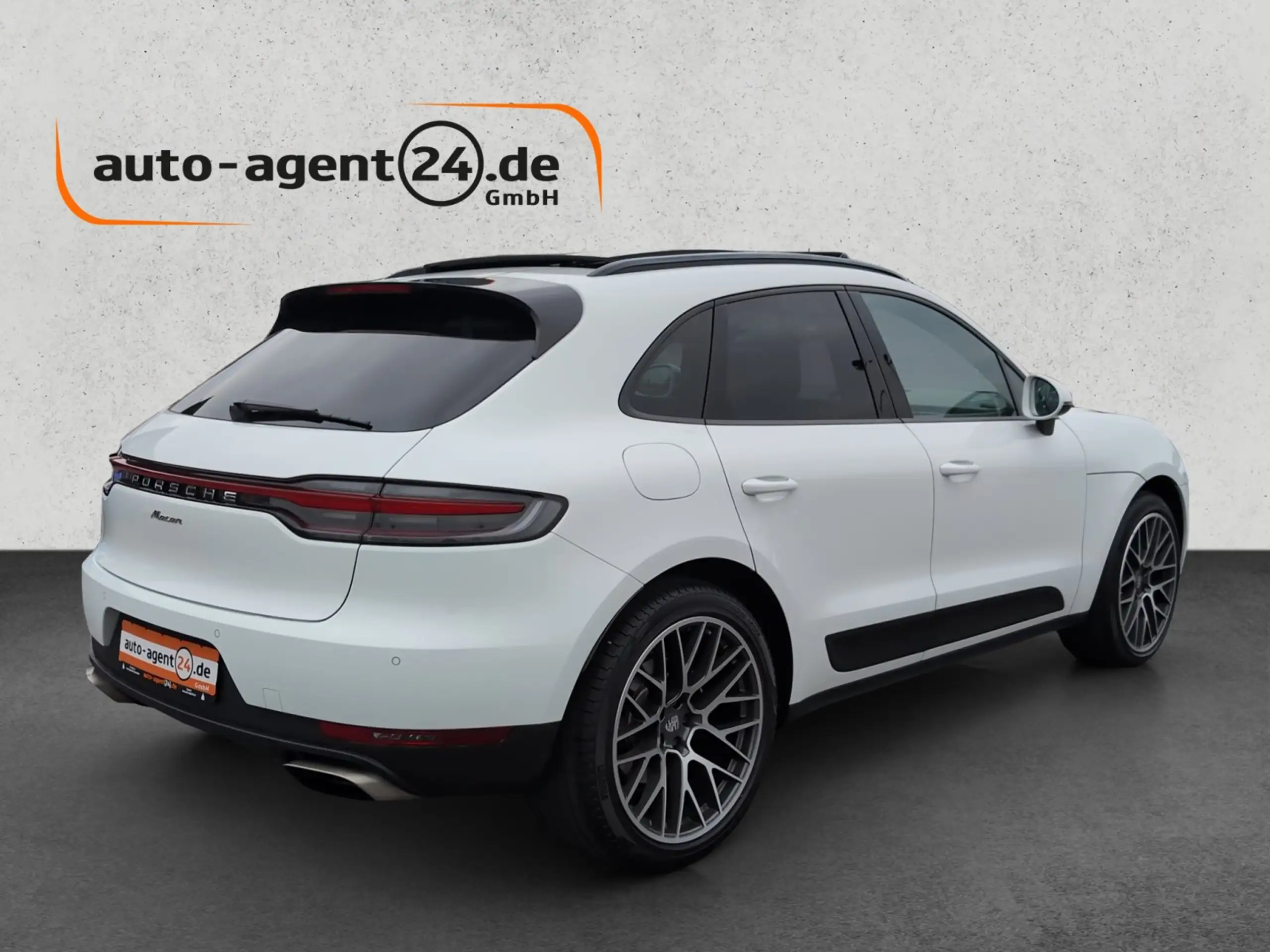 Porsche - Macan