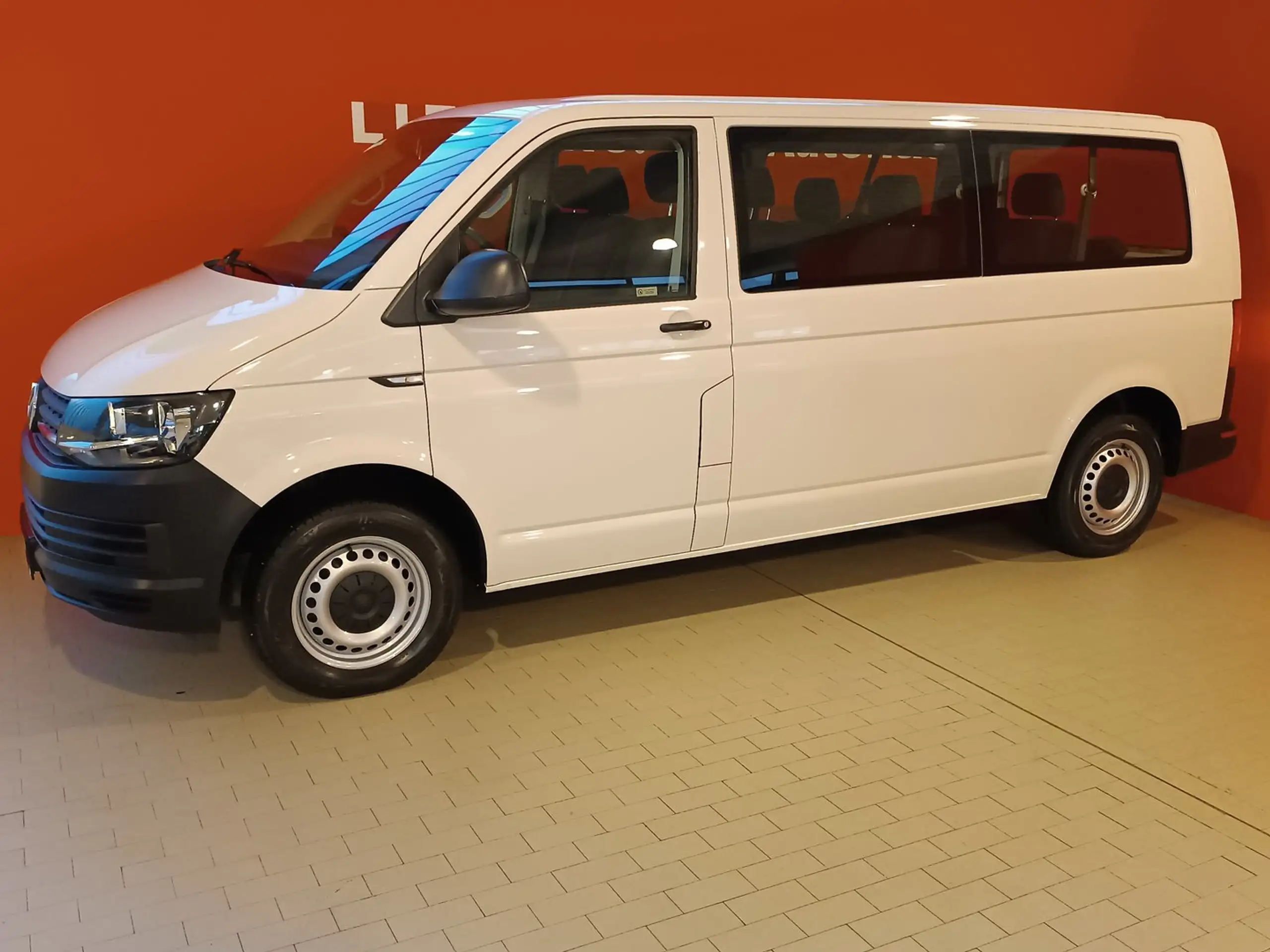 Volkswagen - T6.1 Transporter