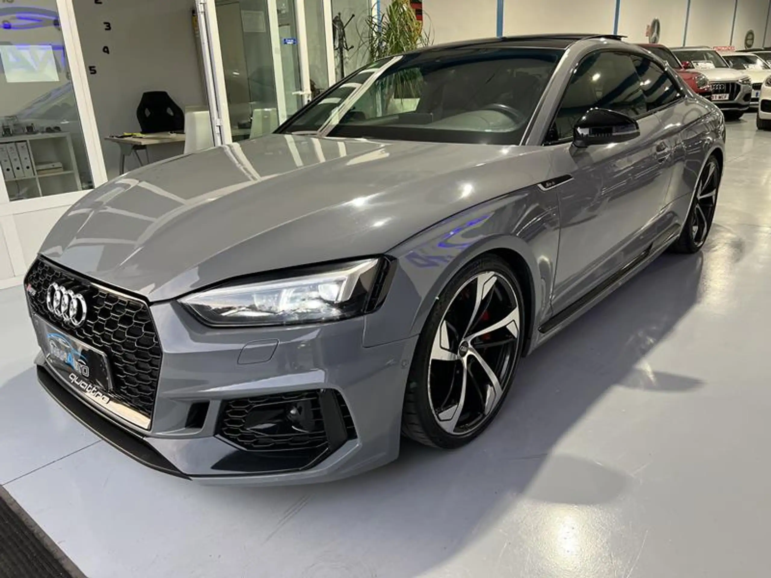 Audi - RS5