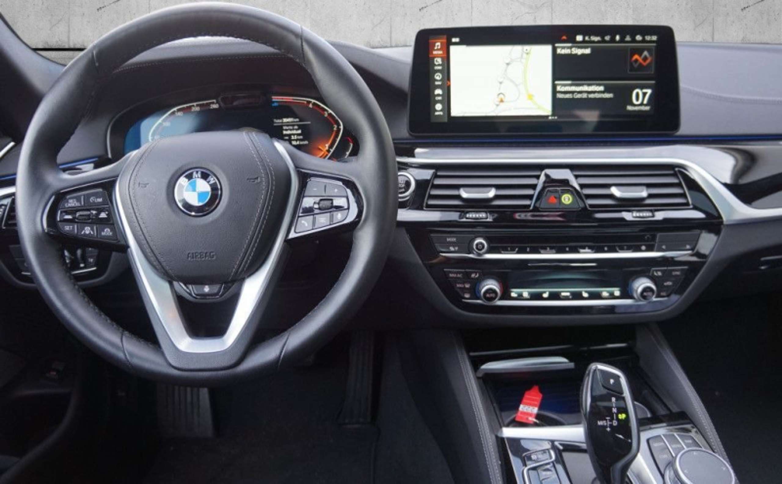 BMW - 520