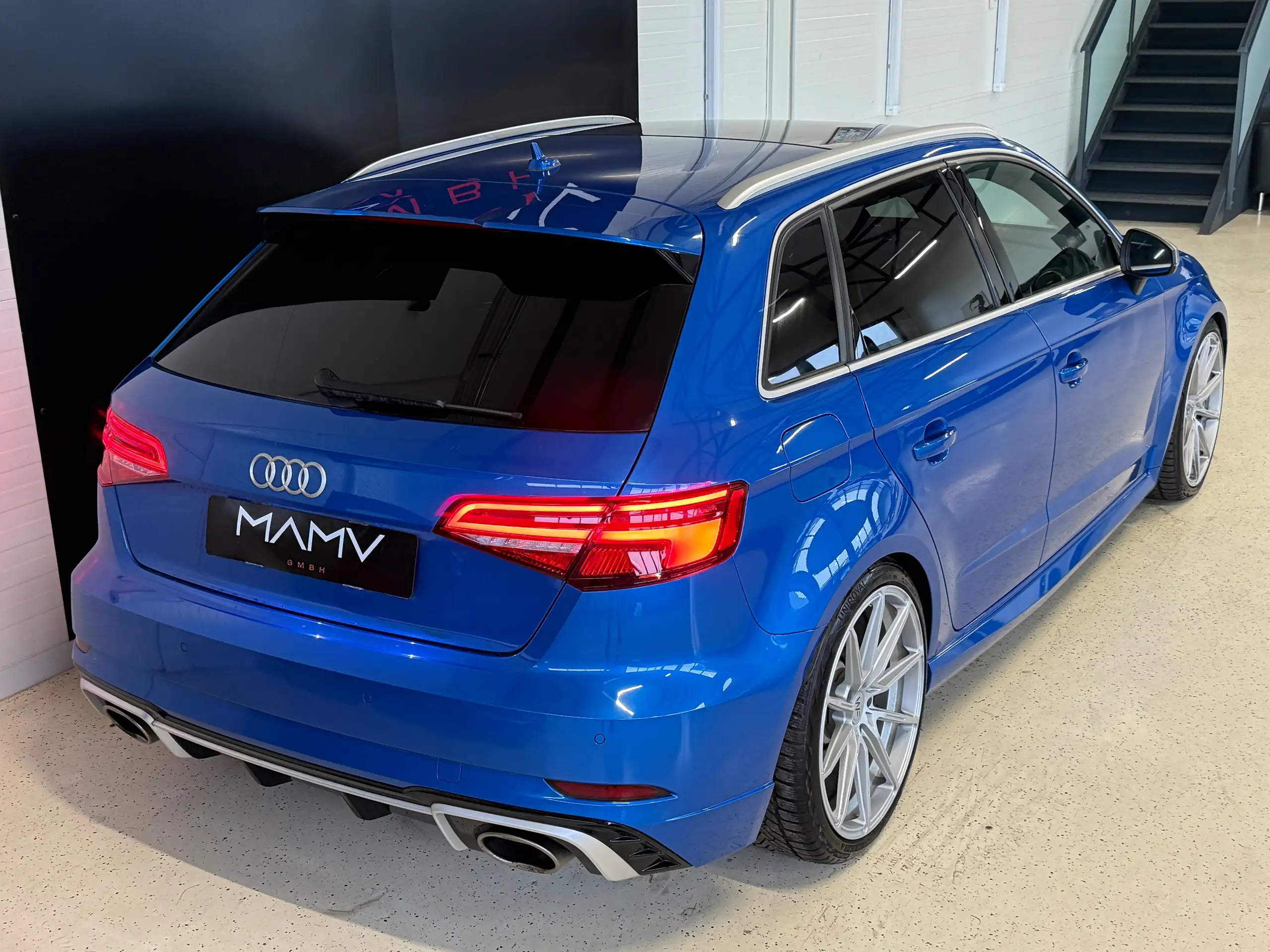 Audi - RS3