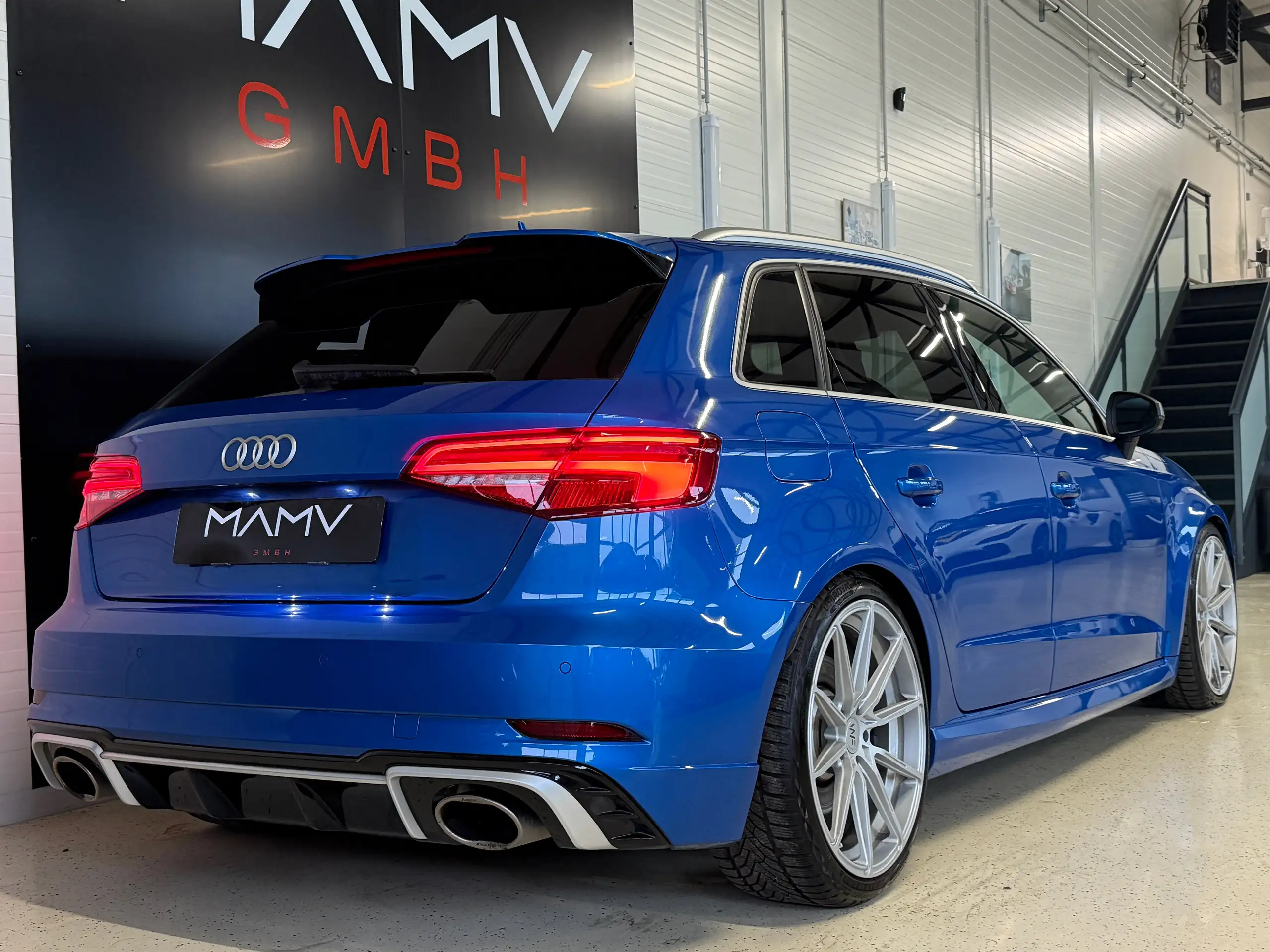 Audi - RS3