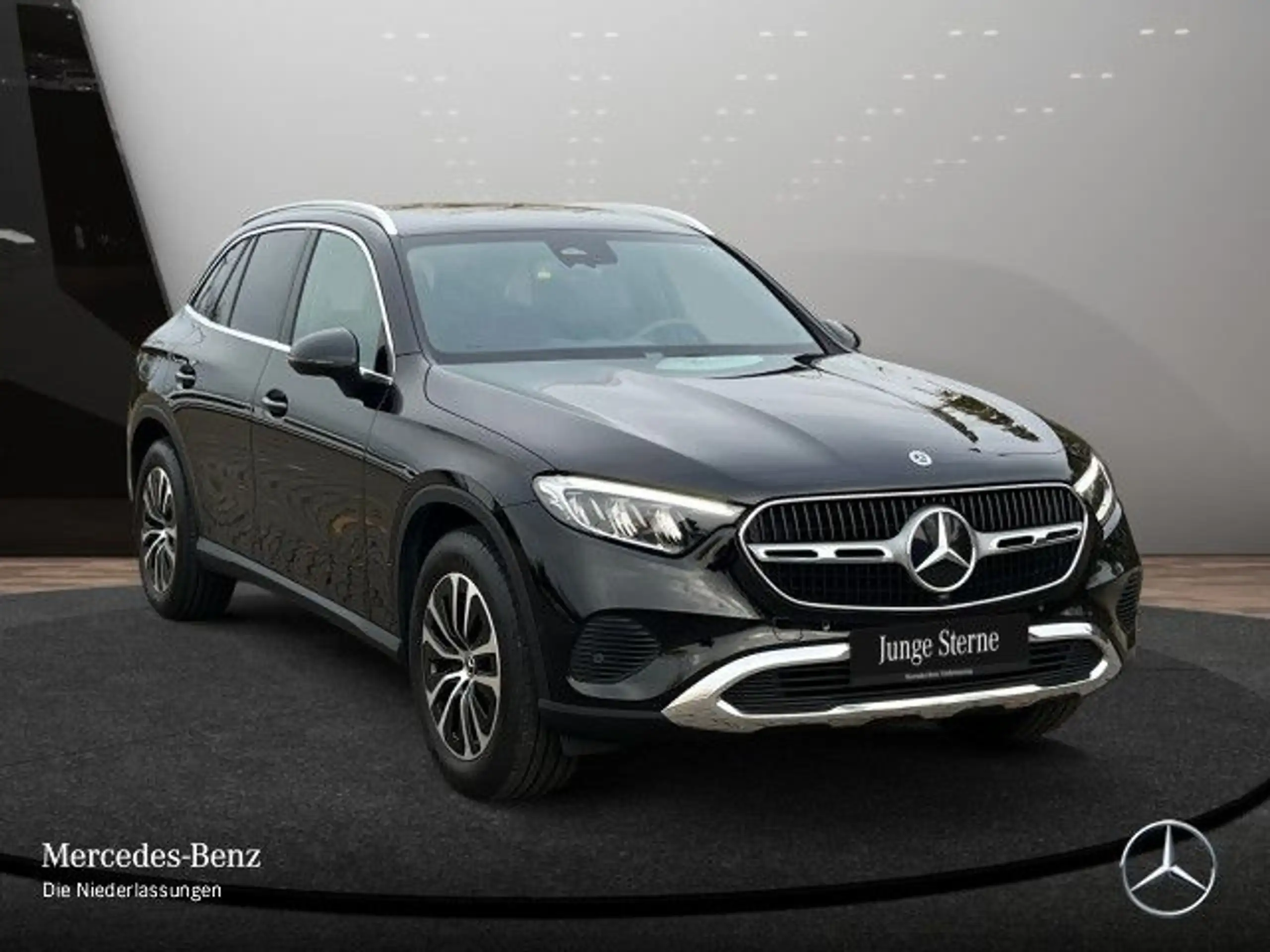 Mercedes-Benz - GLC 220