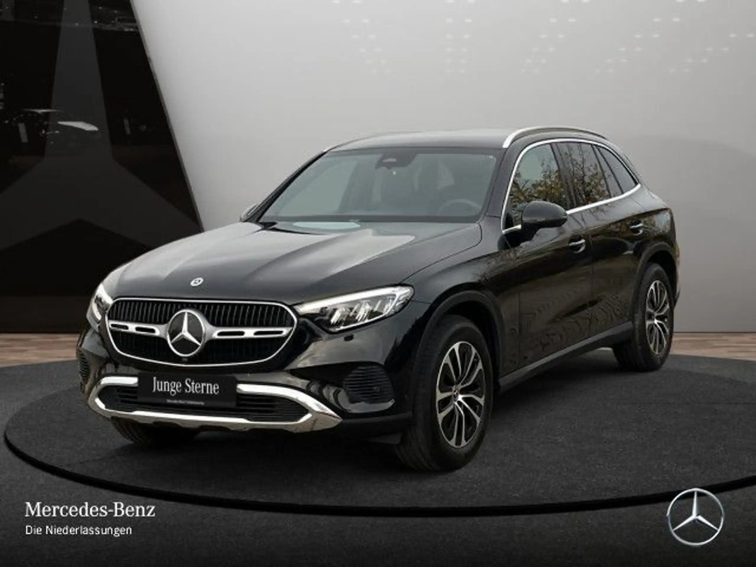 Mercedes-Benz - GLC 220