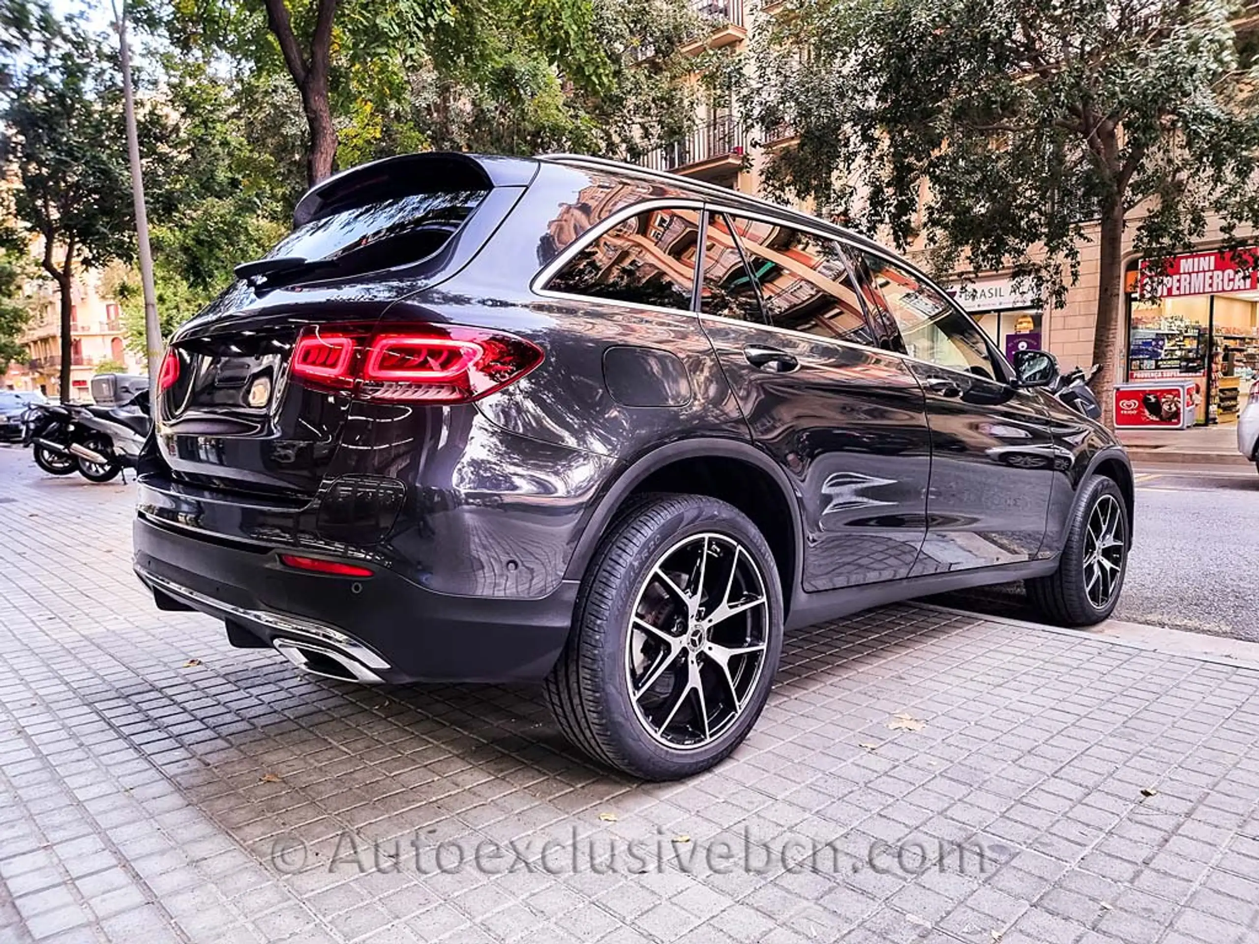 Mercedes-Benz - GLC 300