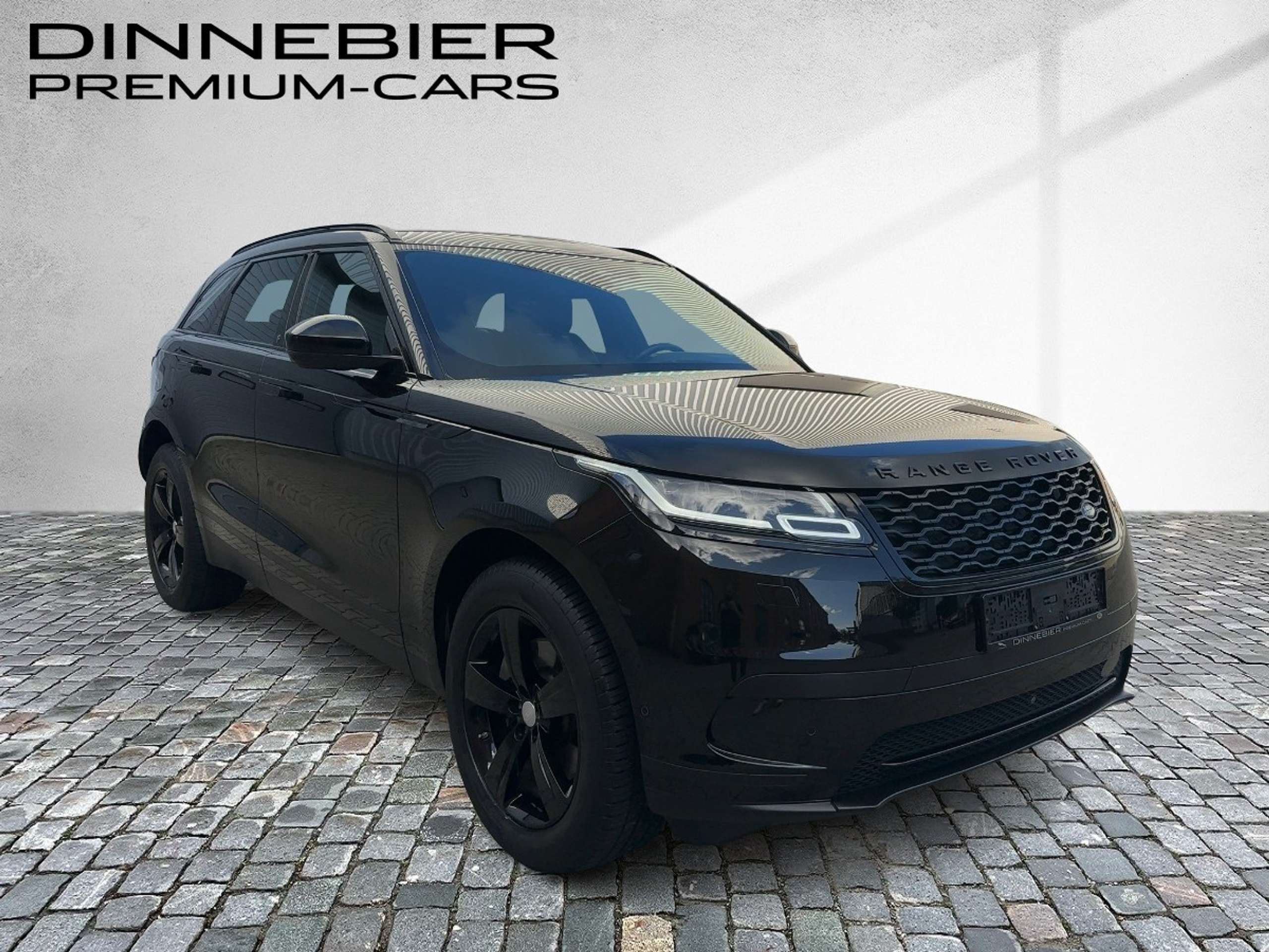 Land Rover - Range Rover Velar