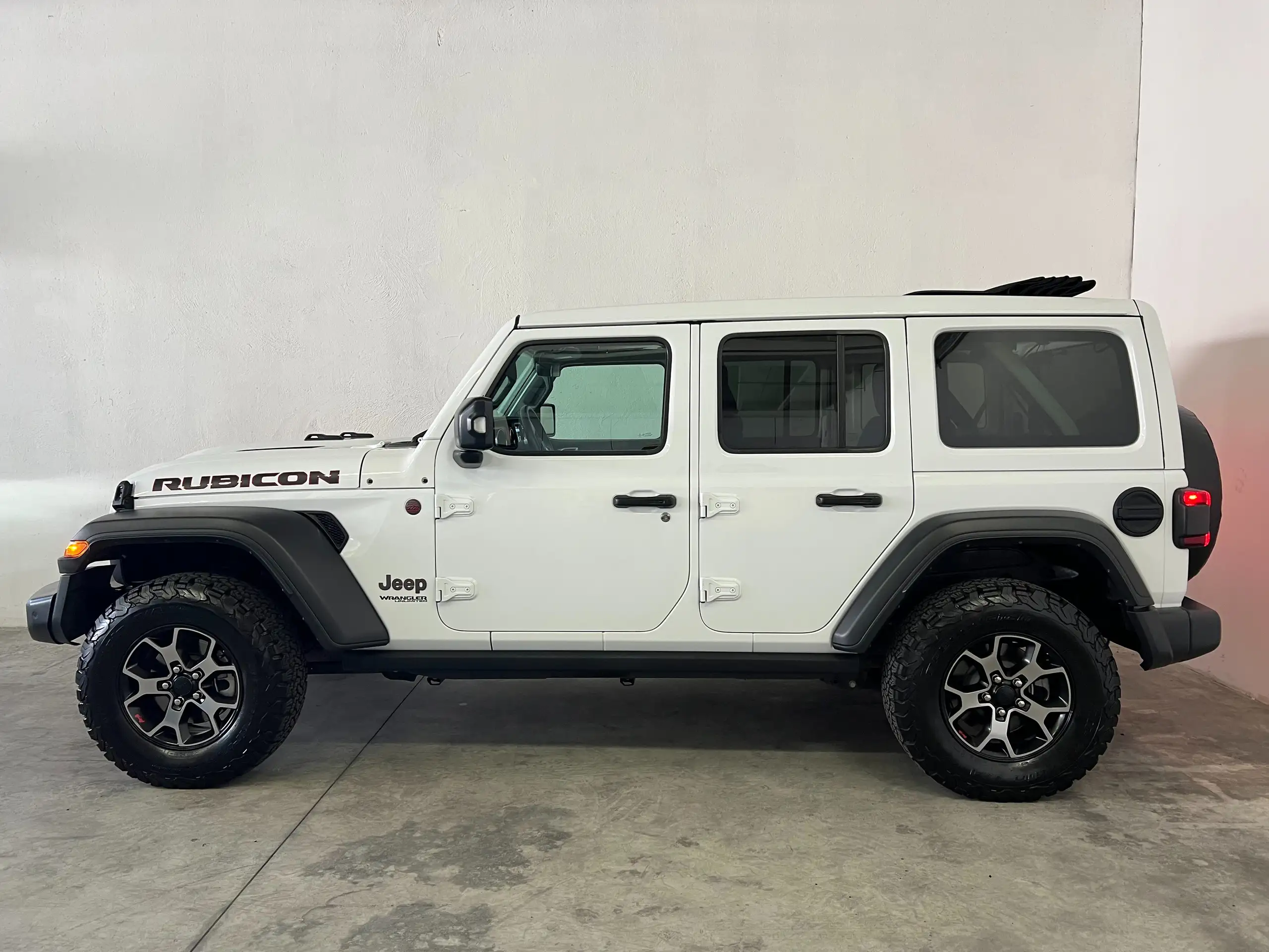 Jeep - Wrangler