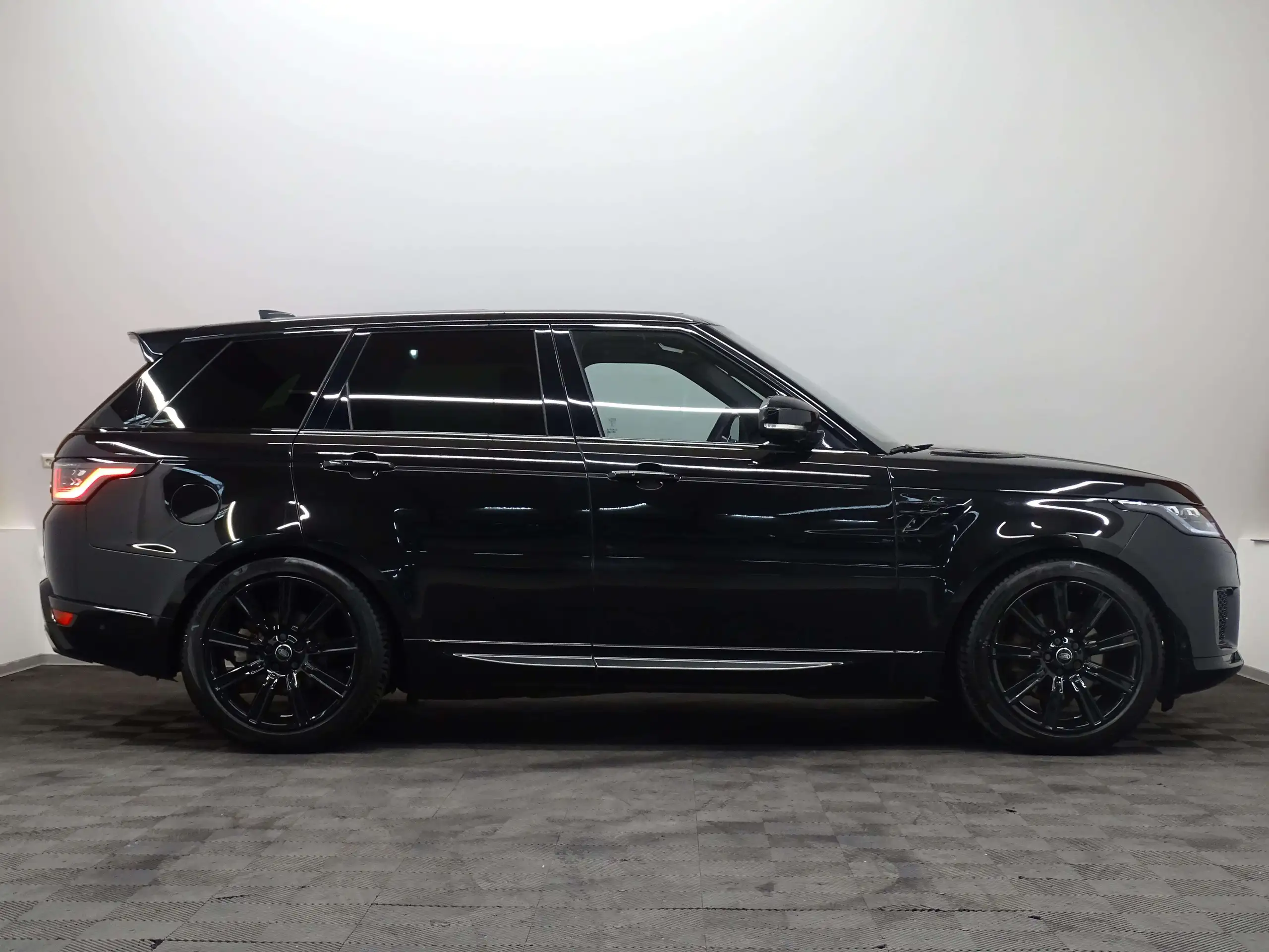 Land Rover - Range Rover Sport