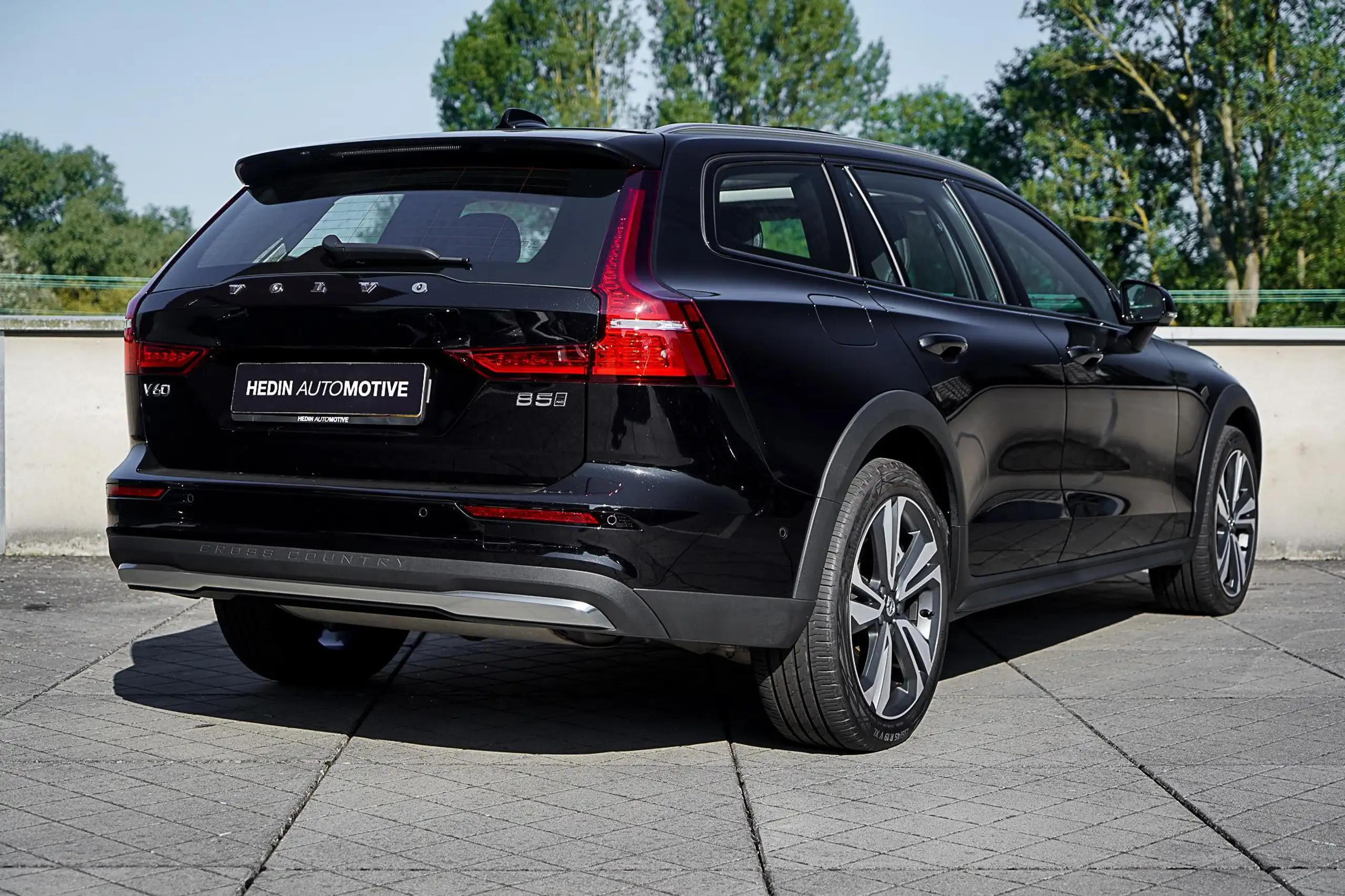 Volvo - V60 Cross Country